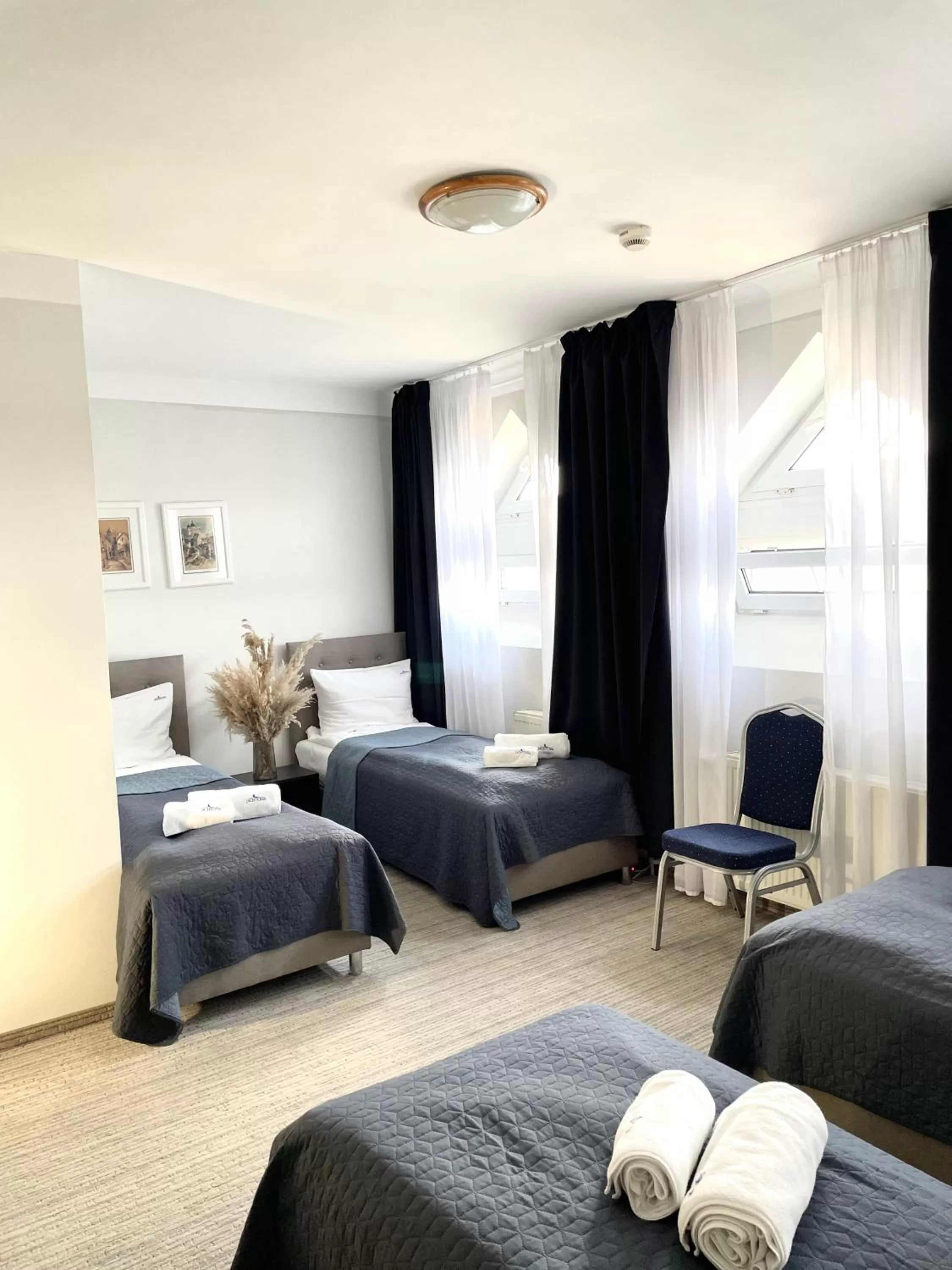 Photo of the whole room, Bed in JACHTOWA Hotel i Restauracja