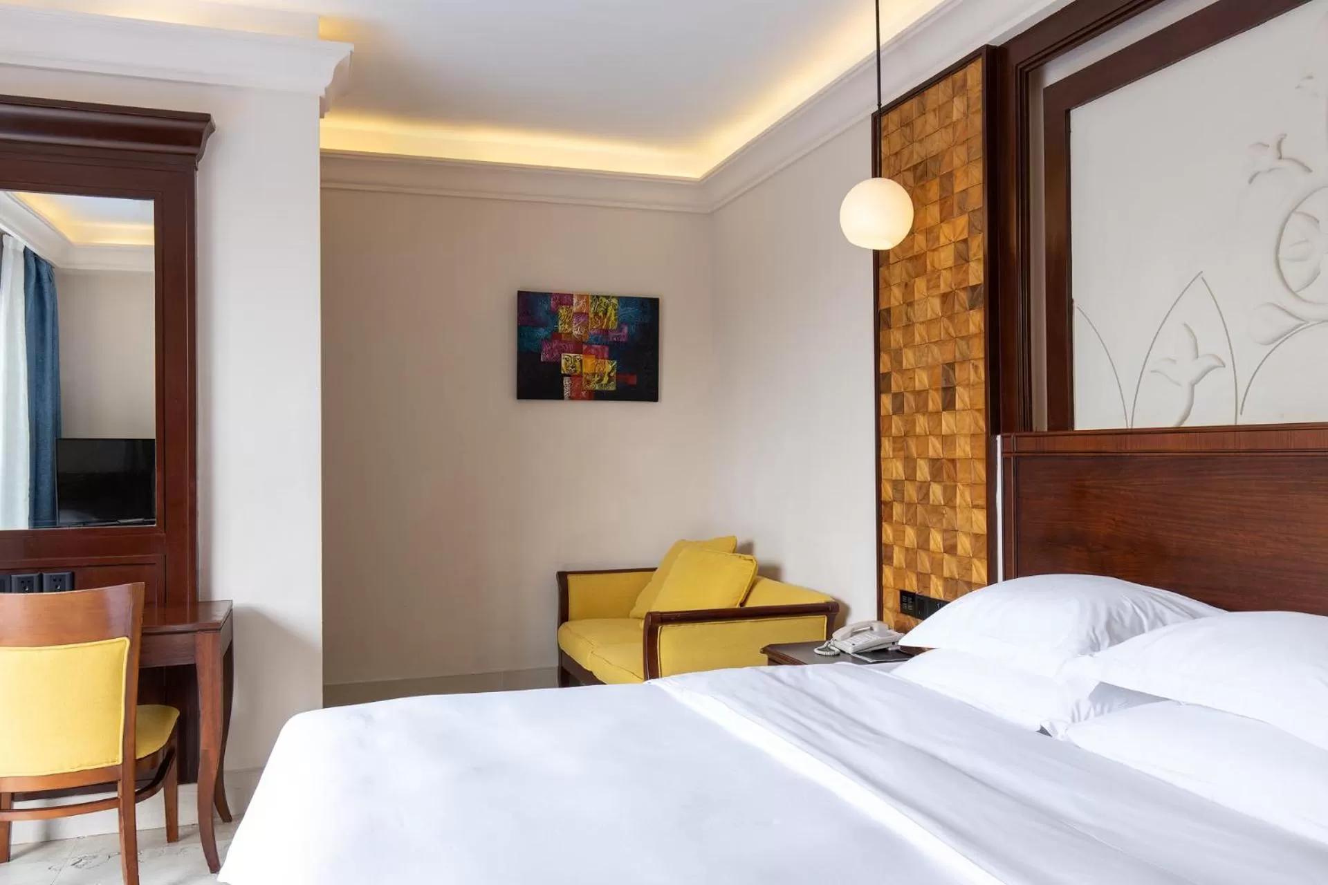 Photo of the whole room, Bed in Pullman Sanya Yalong Bay Villas & Resort