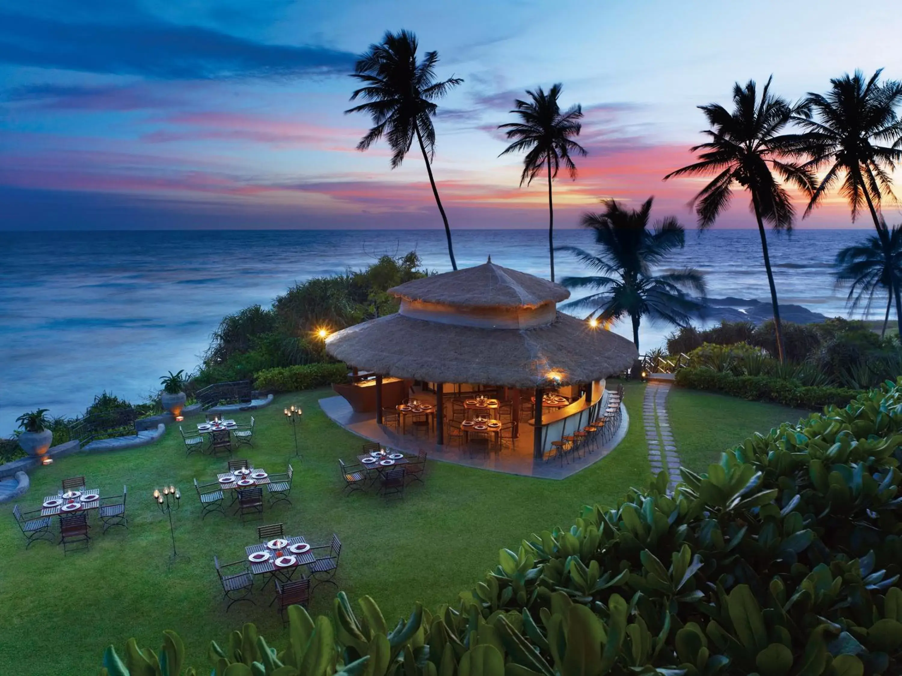 Restaurant/places to eat in Taj Bentota Resort & Spa