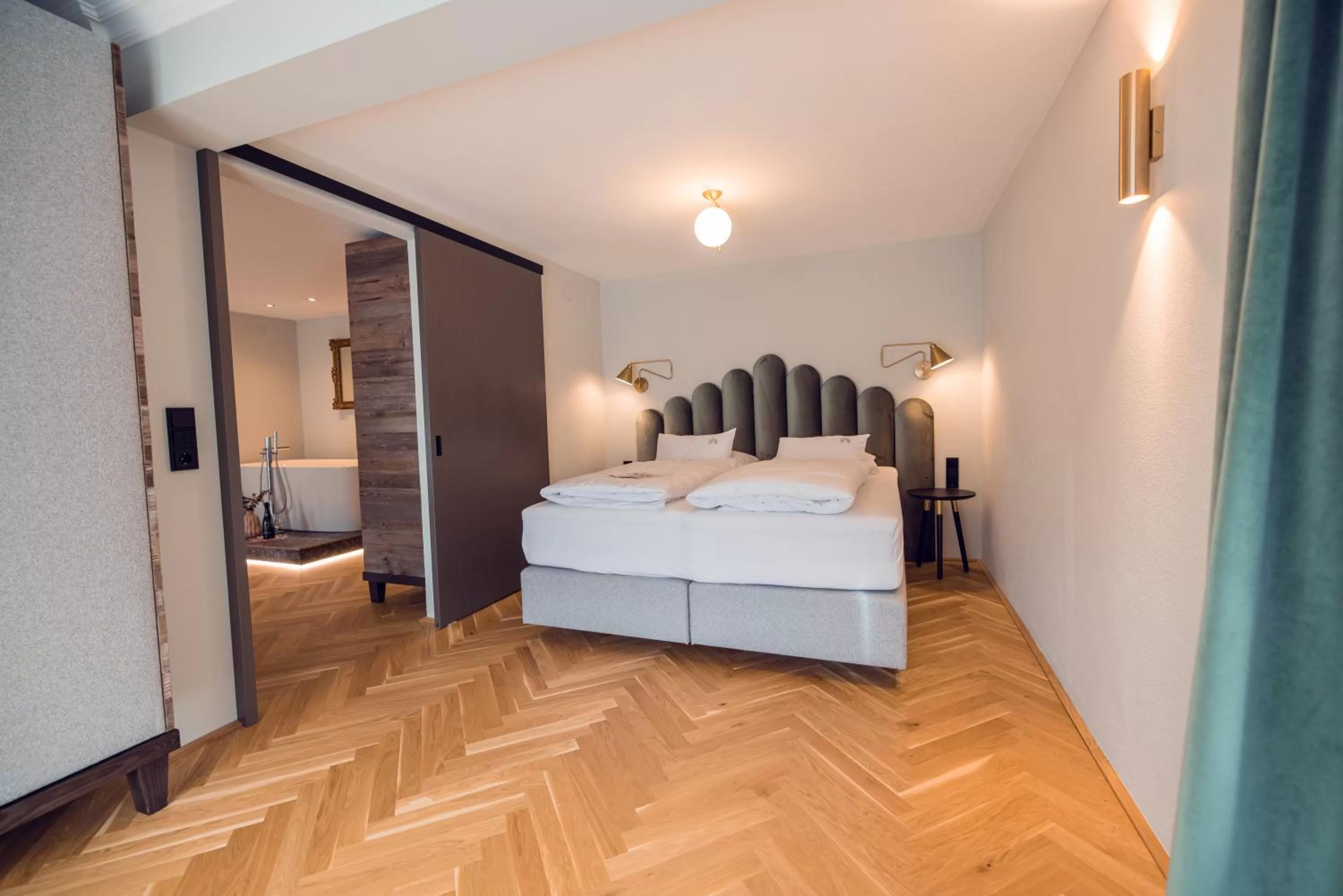 Bed in Alpine Hideaway ZILLERTALERHOF - 4 Sterne Superior