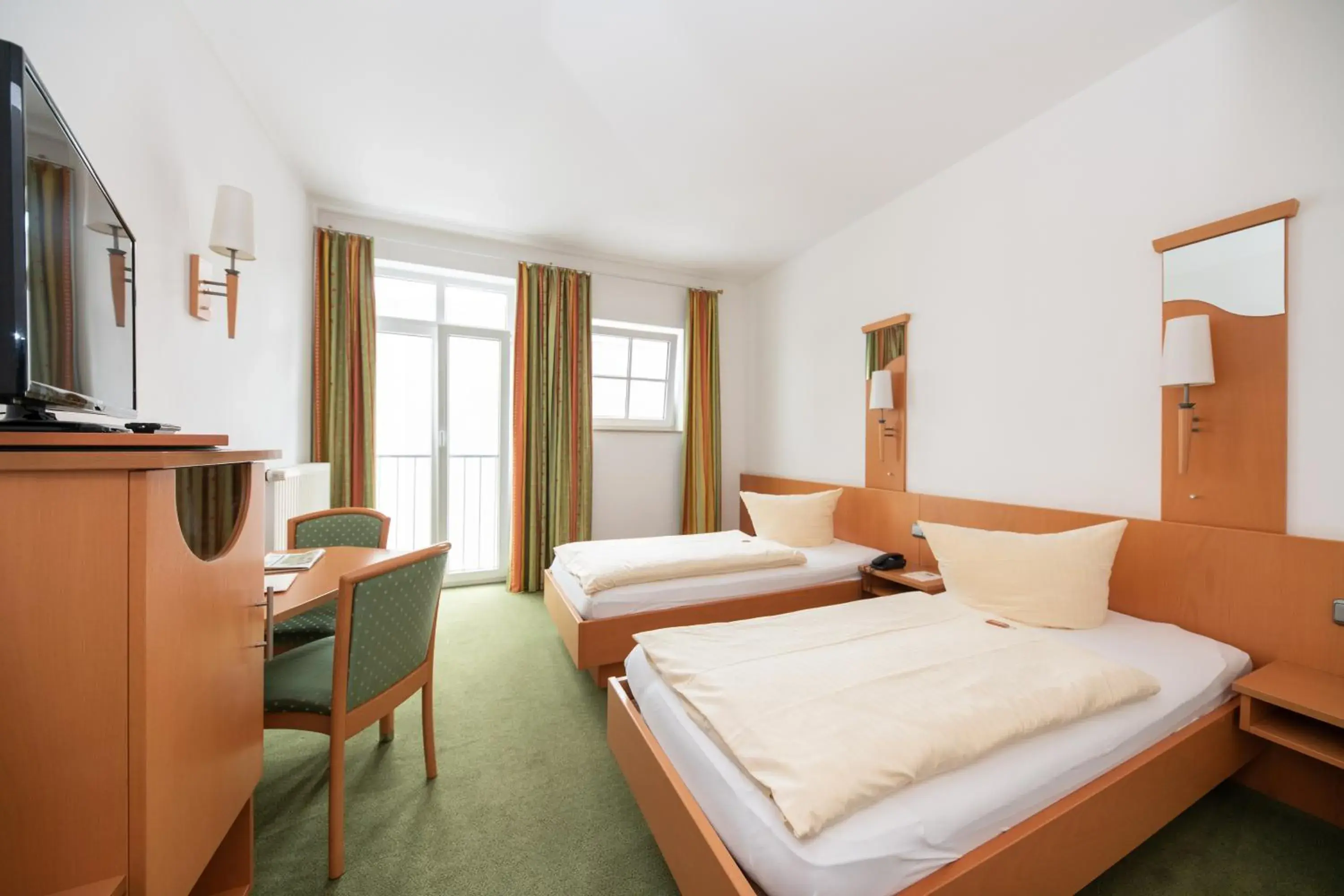 Bed in Hotel Bitburger Hof