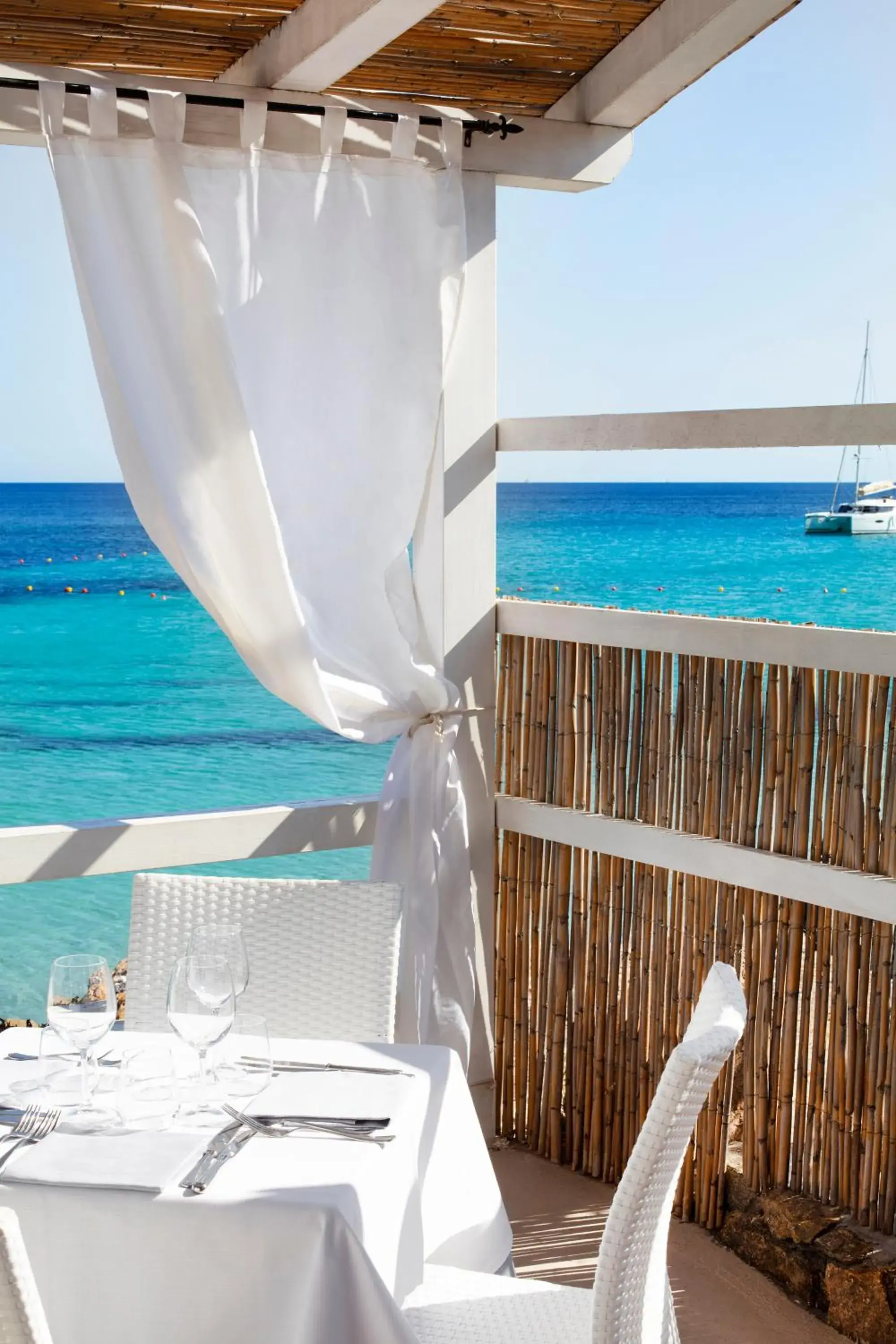 Restaurant/places to eat, Sea View in Grand Hotel In Porto Cervo