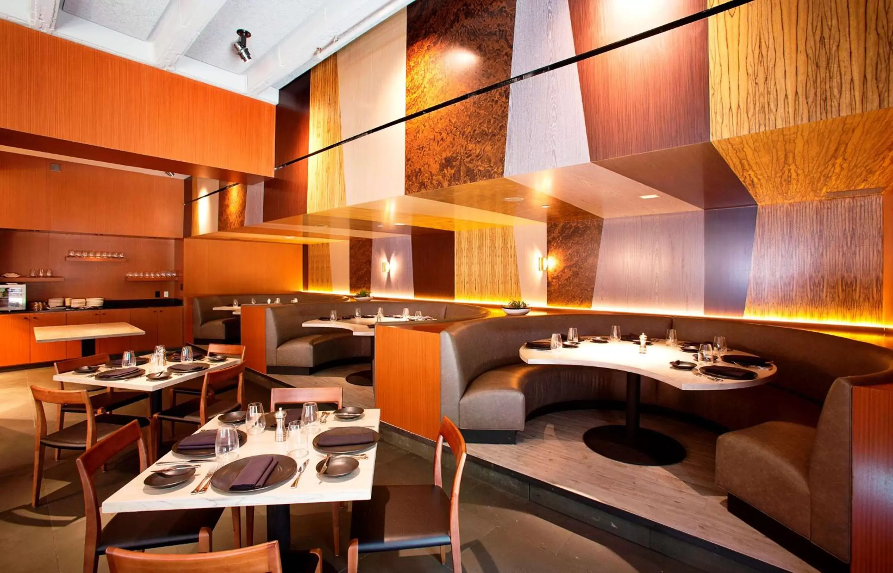 Restaurant/Places to Eat in The Highland Dallas, Curio Collection by Hilton