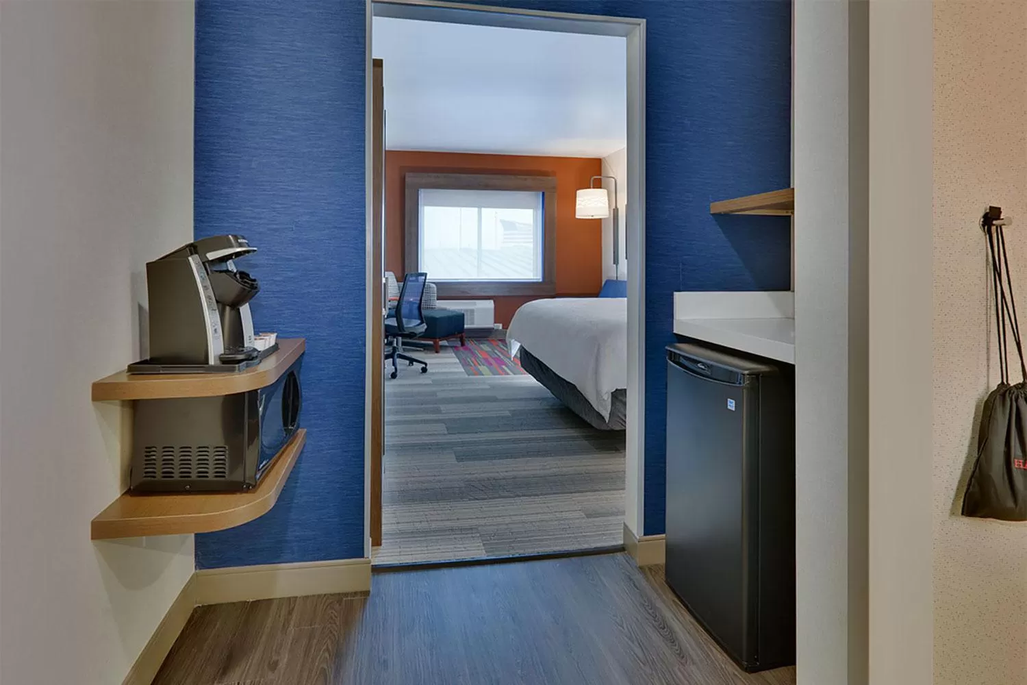 King Room - Hearing Accessible/Non-Smoking  in Holiday Inn Express & Suites Plano East - Richardson by IHG