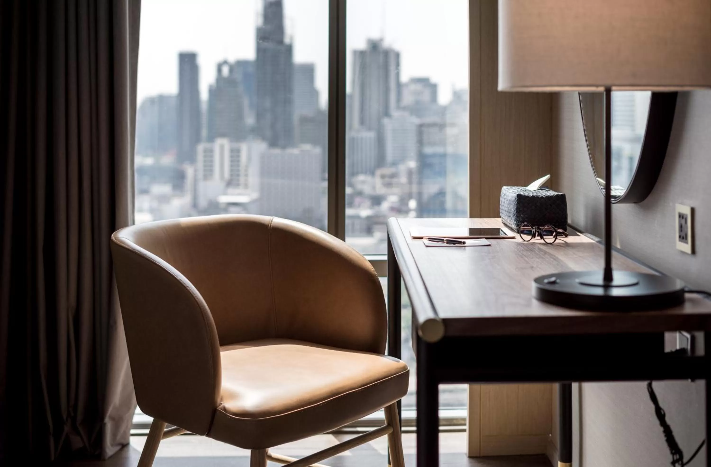 Living room in Sivatel Bangkok Hotel