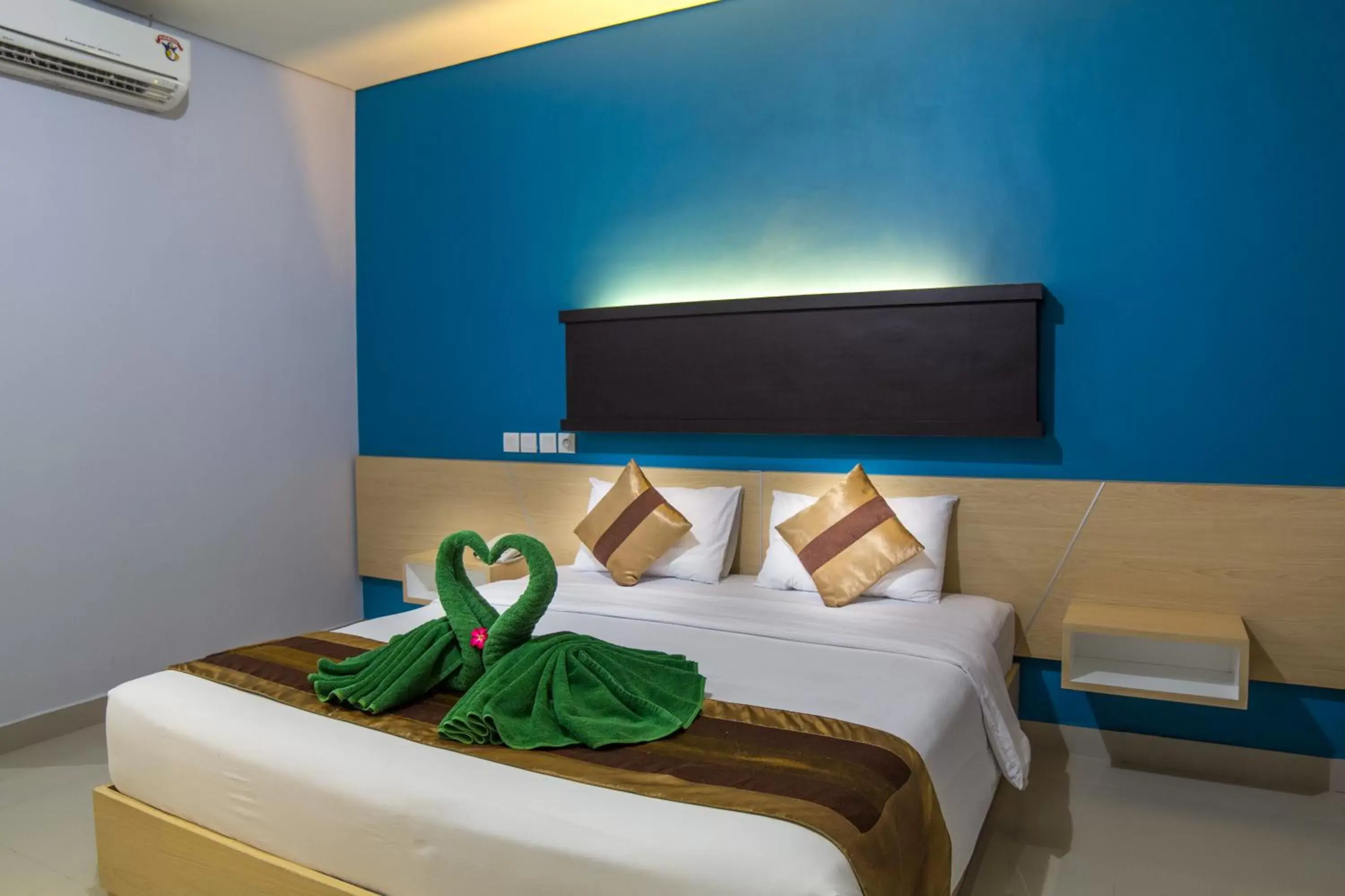 Bedroom, Bed in Bakung Beach Resort