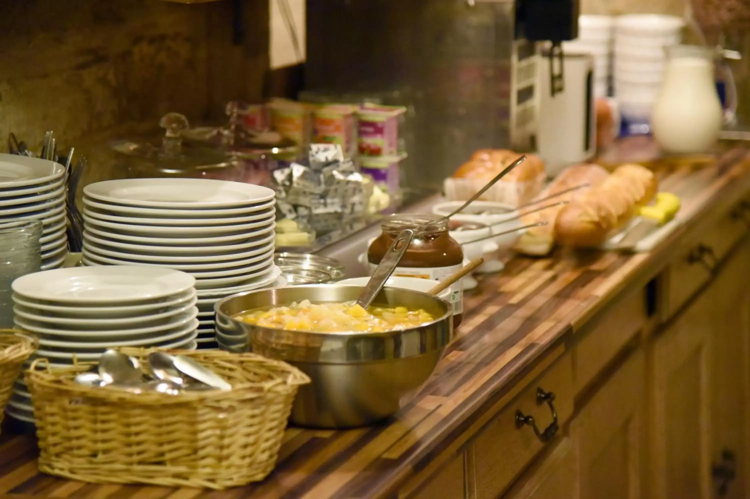 Buffet breakfast, Food in Hotel Richmond Gare du Nord