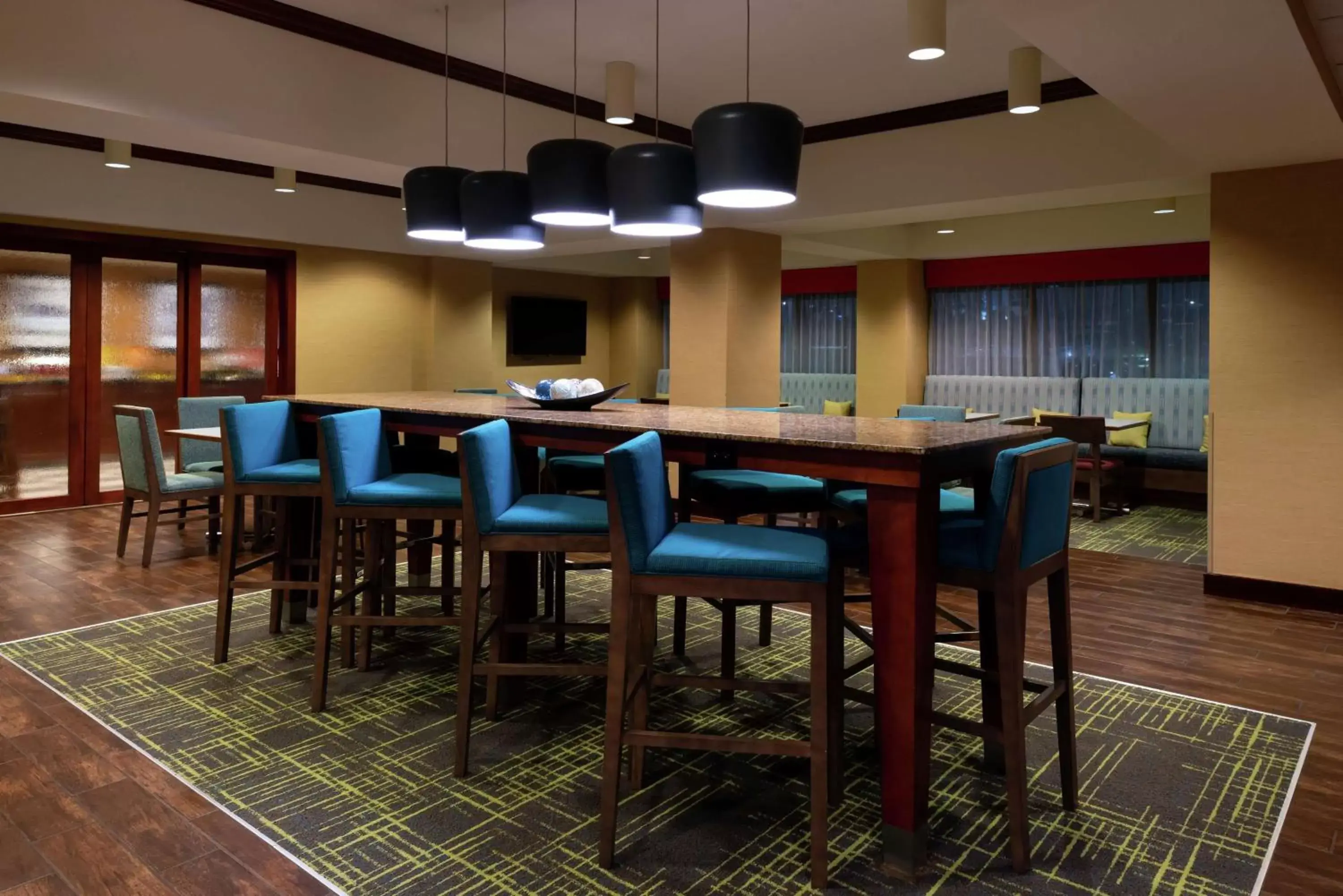 Lobby or reception in Hampton Inn Greensboro Airport