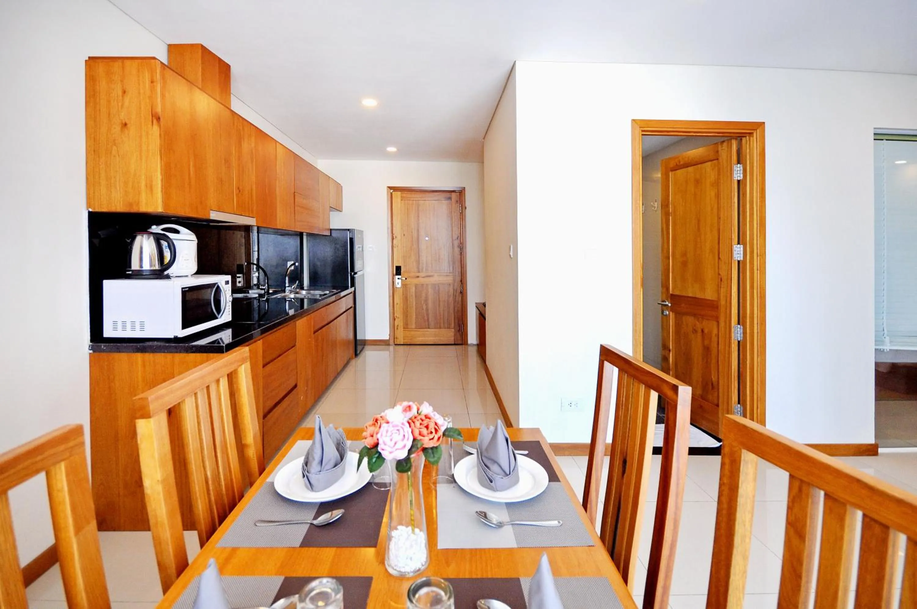 Holi Beach Hotel & Apartments