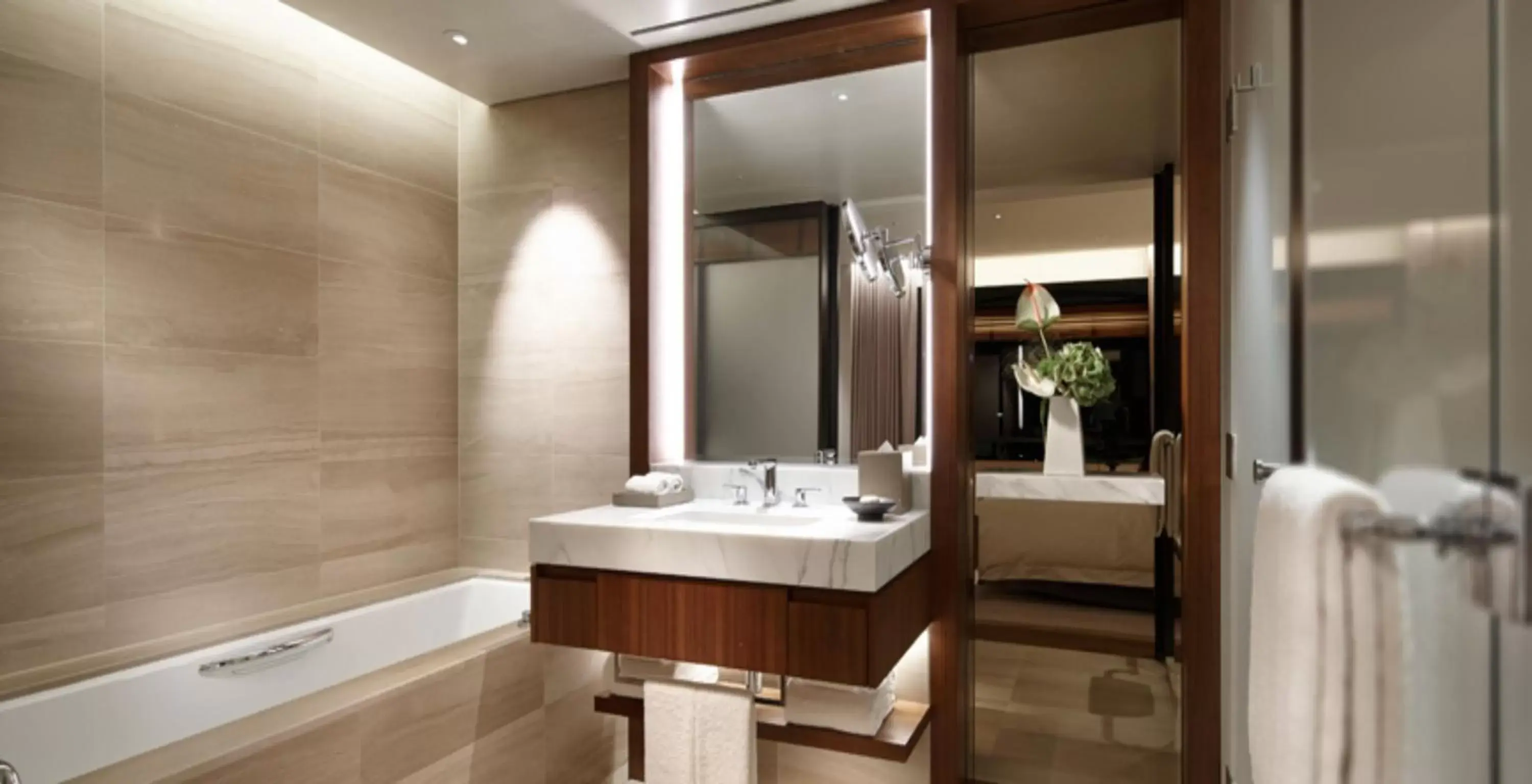 Business Deluxe Twin Room with Indoor Pool Access Only in The Shilla Seoul Business Deluxe Twin Room with Indoor Pool Access Only in The Shilla Seoul