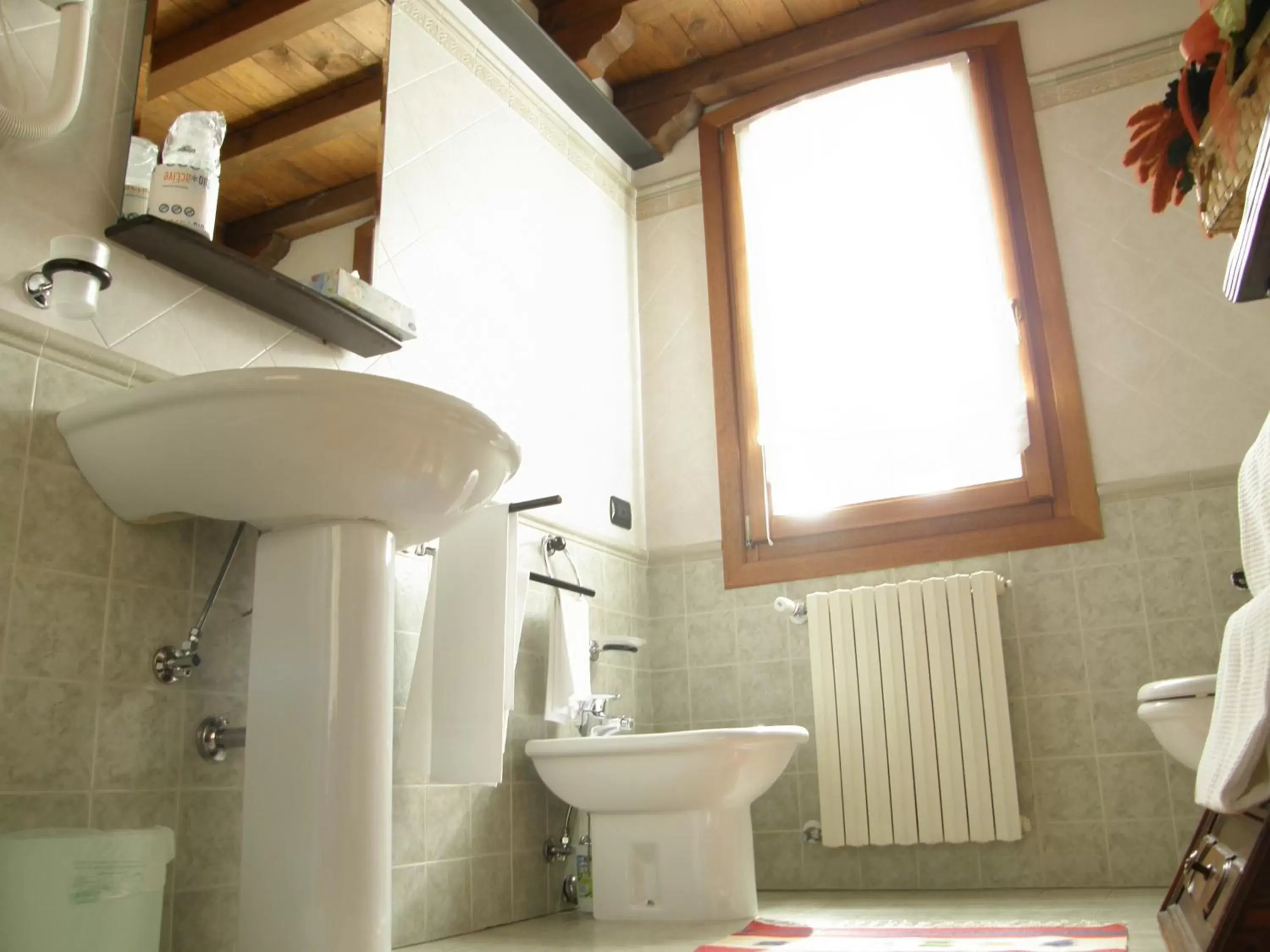 Day, Bathroom in Residence Meuble' Cortina