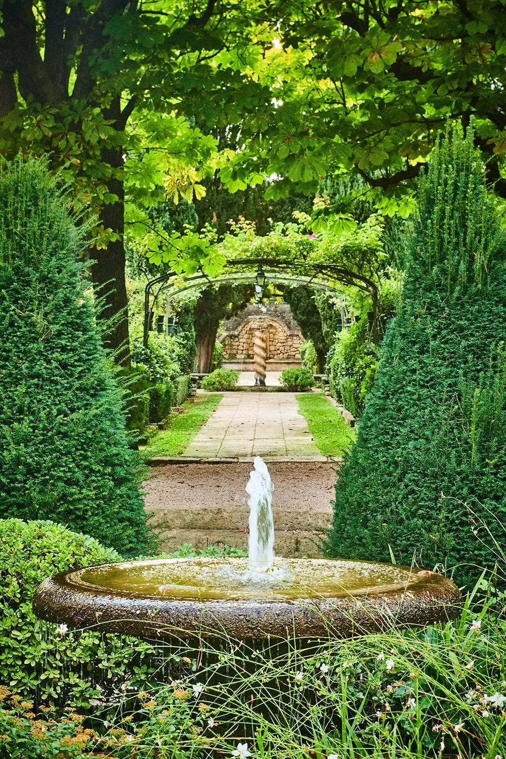 Garden in Le Pigonnet - Esprit de France