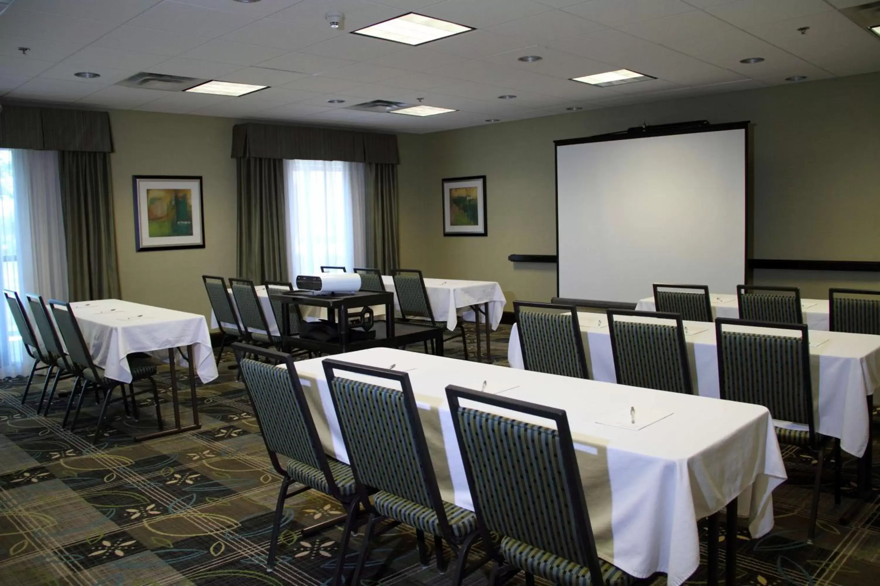 Meeting/conference room in Hampton Inn & Suites Manteca