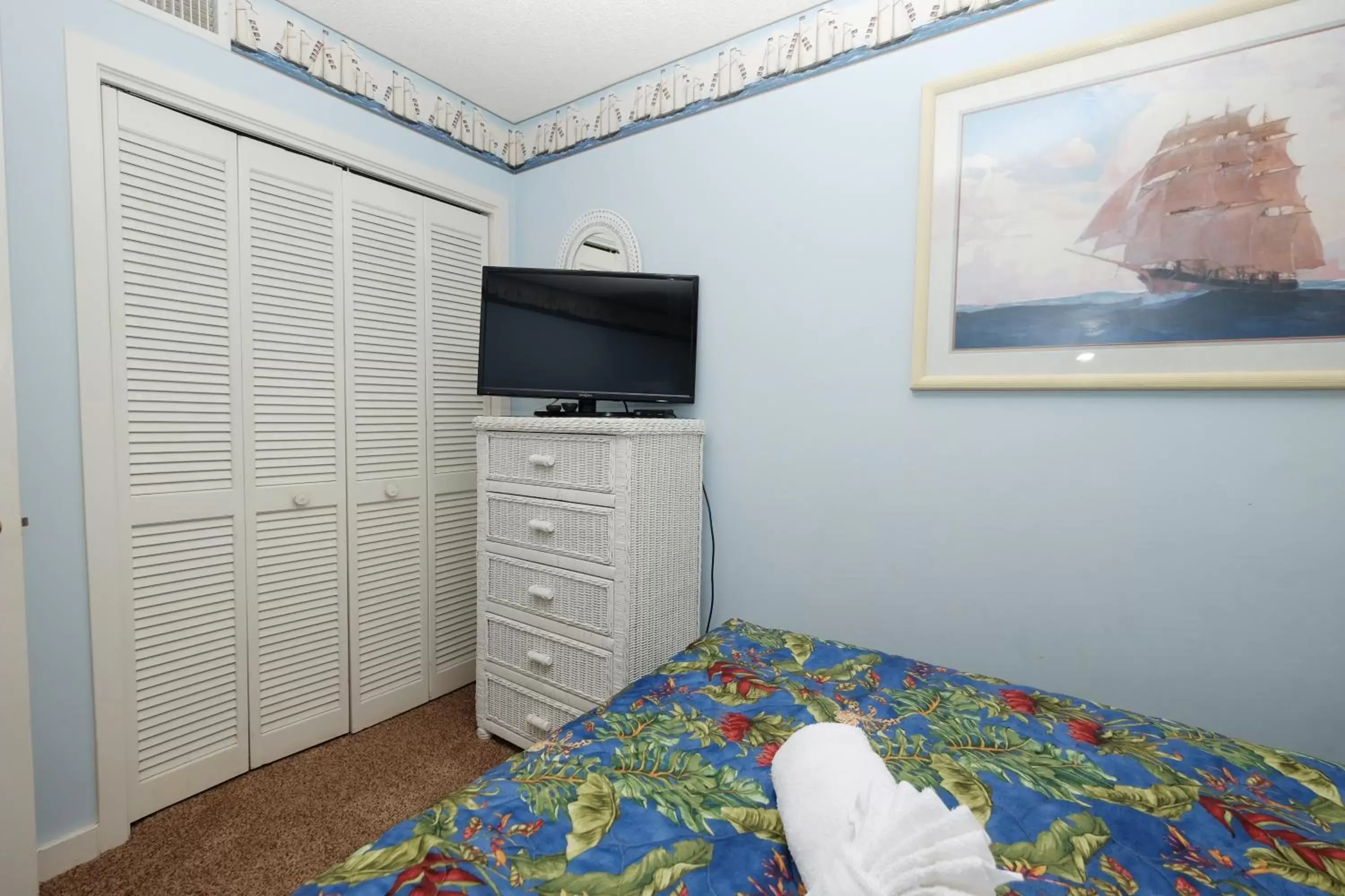 TV and multimedia, TV/Entertainment Center in Myrtle Beach Resort by Beach Vacations