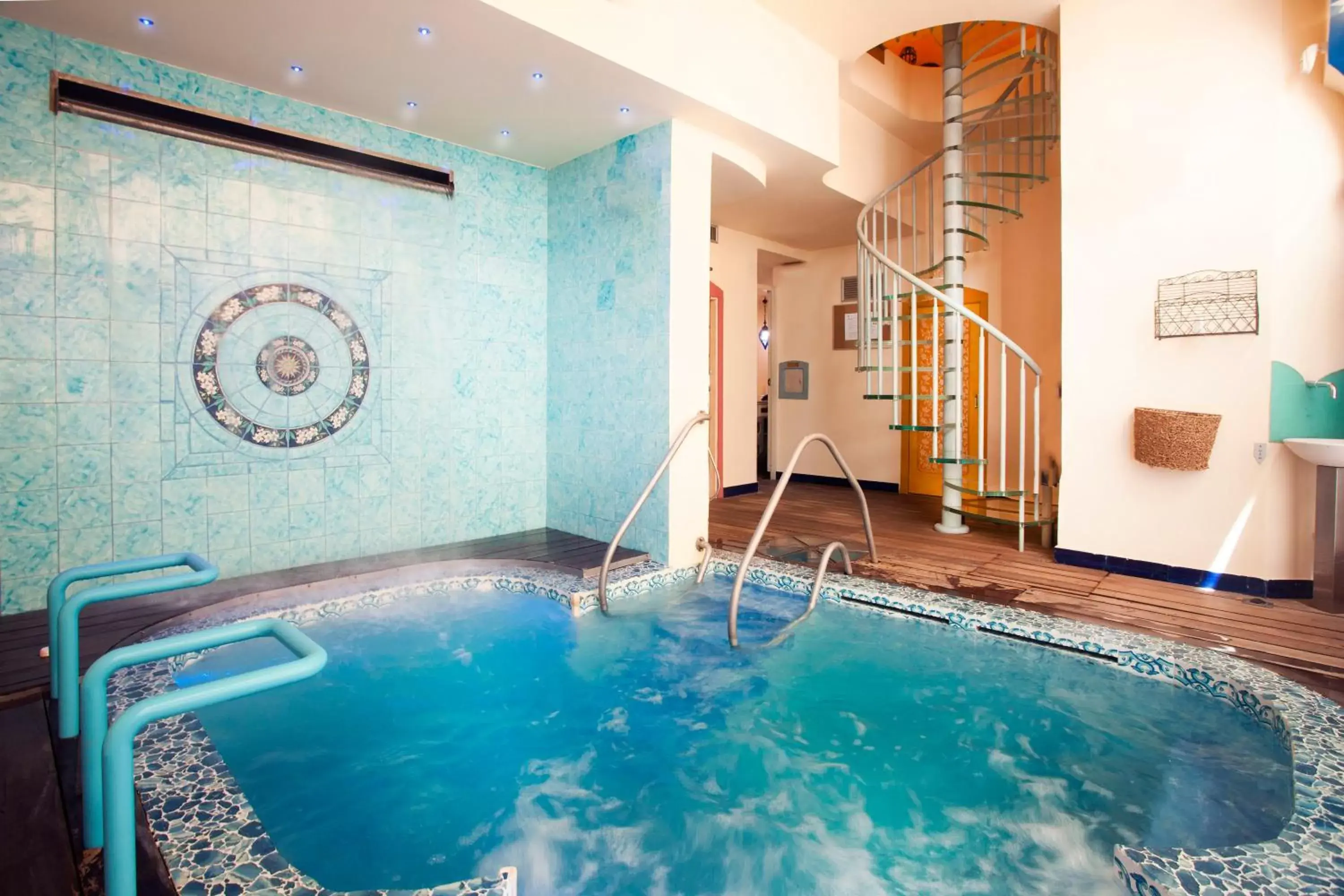 Hot Tub in Bellavista Hotel Deluxe Apartments