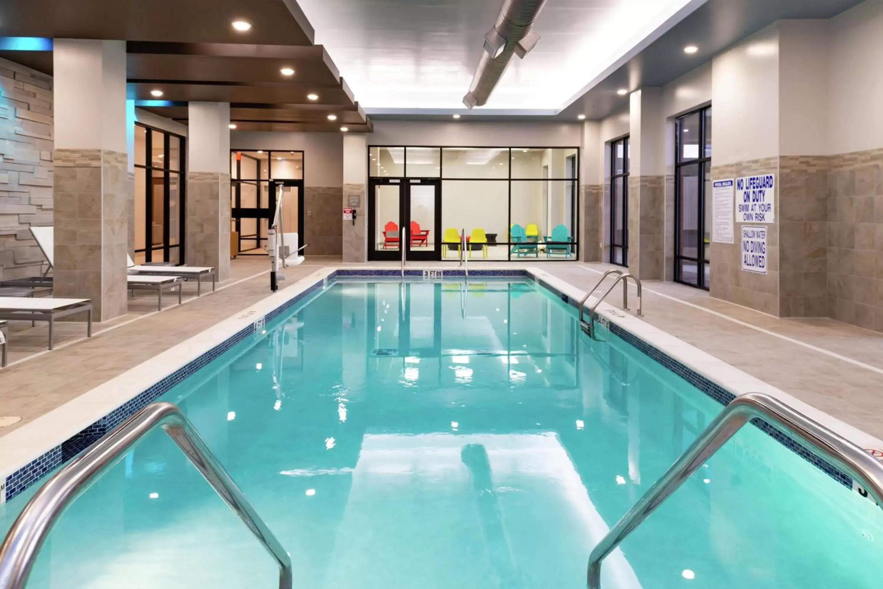 Swimming Pool in Home2 Suites by Hilton Columbia Downtown