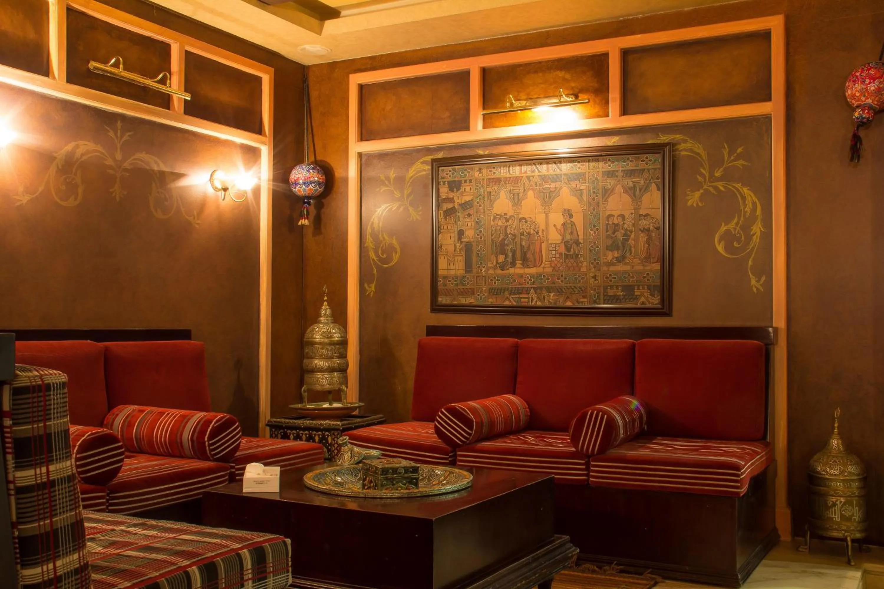 Decorative detail in Thousand Nights Hotel Amman - فندق ثاوزند نايتس عمان