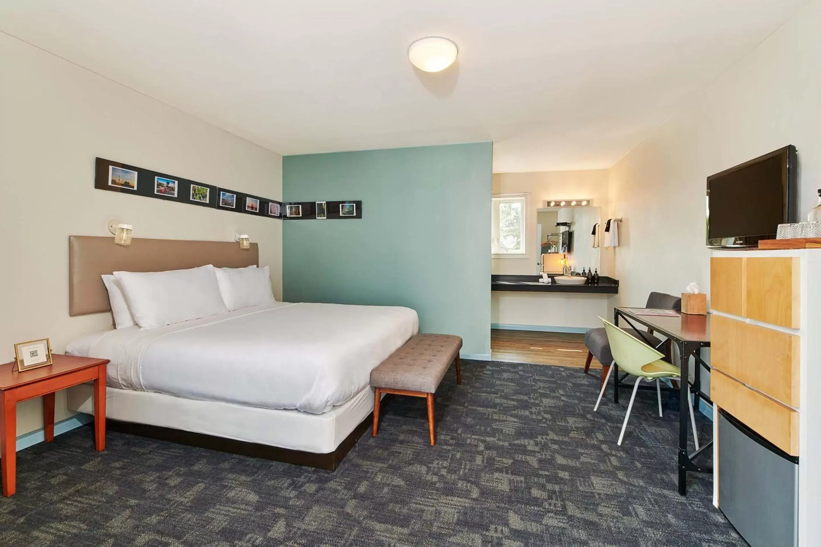 Bed in Greenporter Hotel