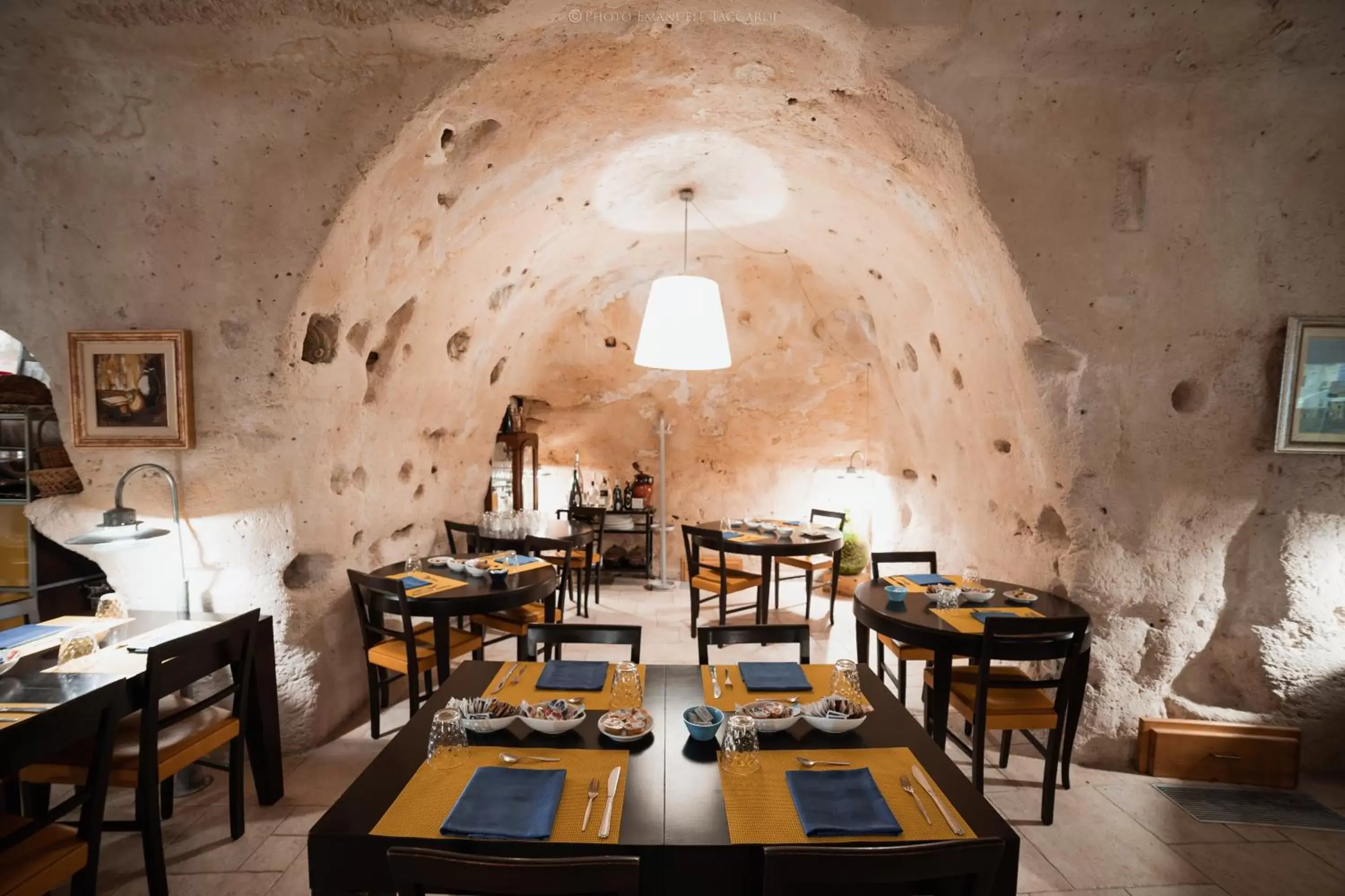 Restaurant/Places to Eat in Residence San Pietro Barisano