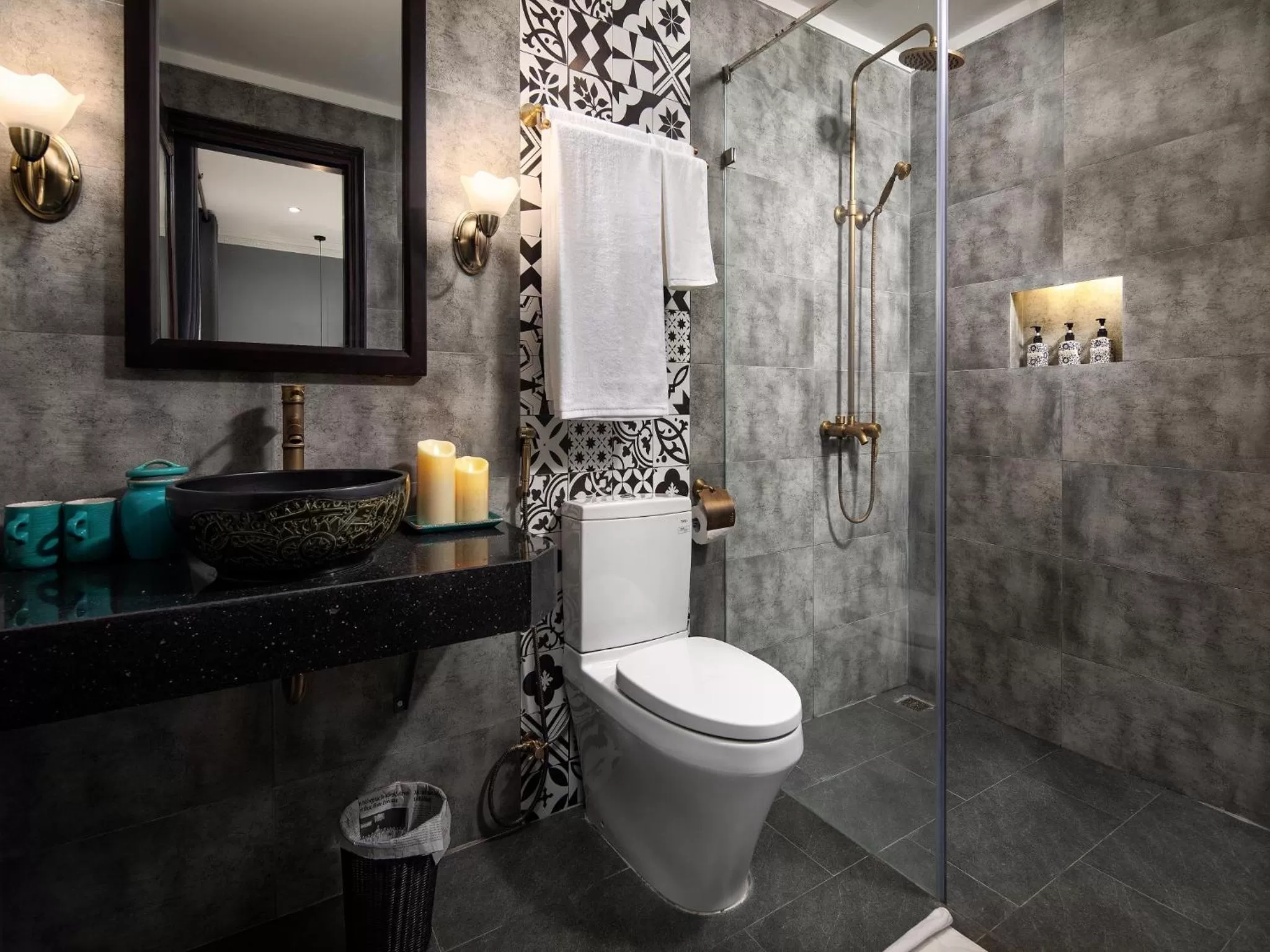 Toilet in AIRA Boutique Hoi An Hotel & Spa