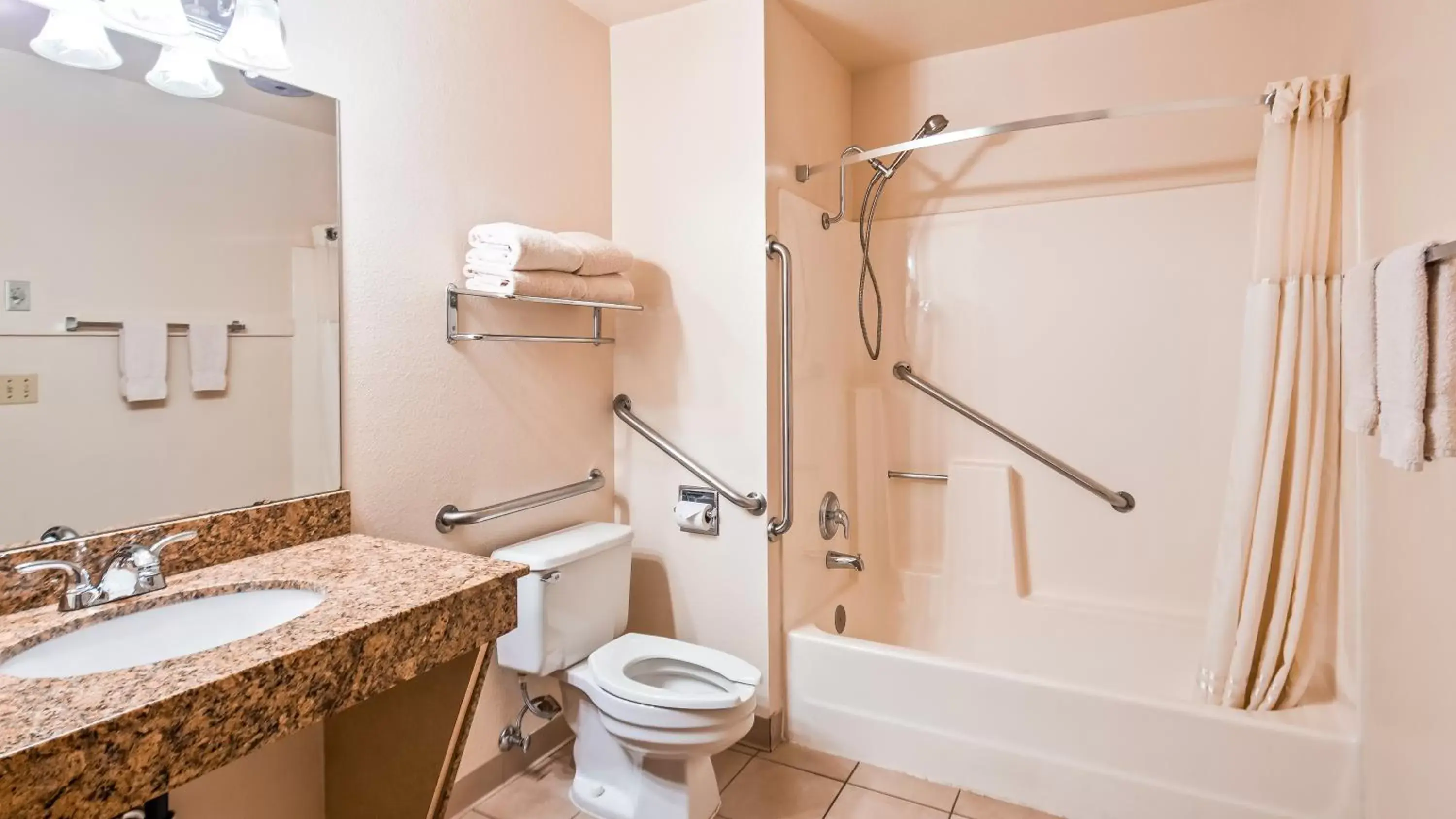 Bathroom in Best Western Inn Of Pinetop