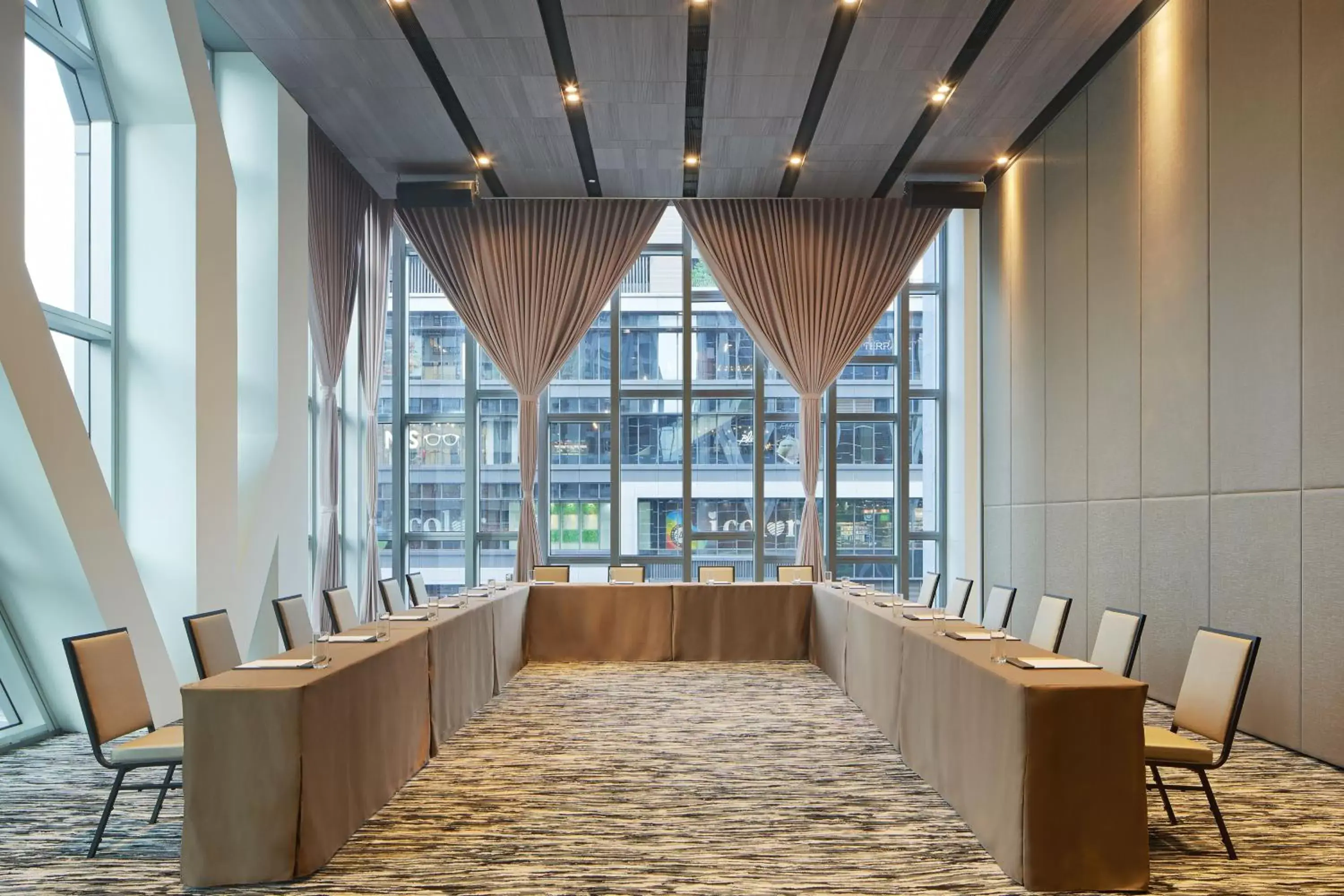 Meeting/conference room in Four Points by Sheraton Linkou