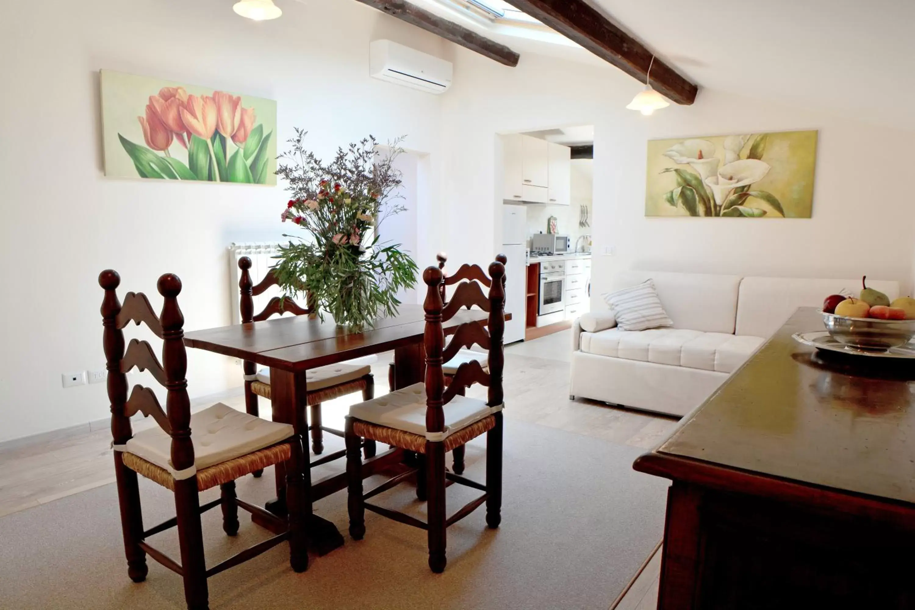 Living room, Restaurant/Places to Eat in Dimora Salviati