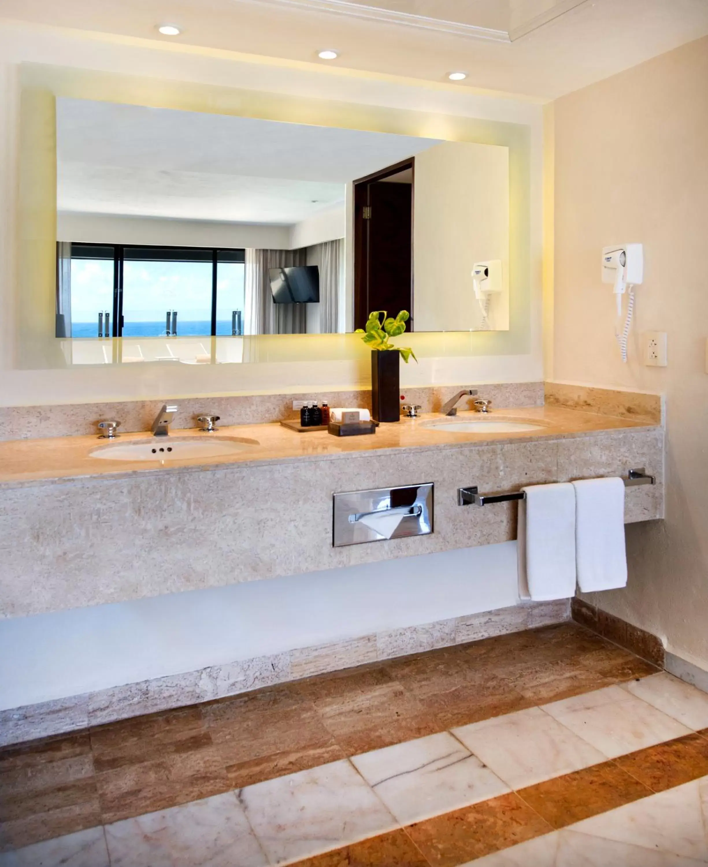 Bathroom in Park Royal Beach Cancun - All Inclusive