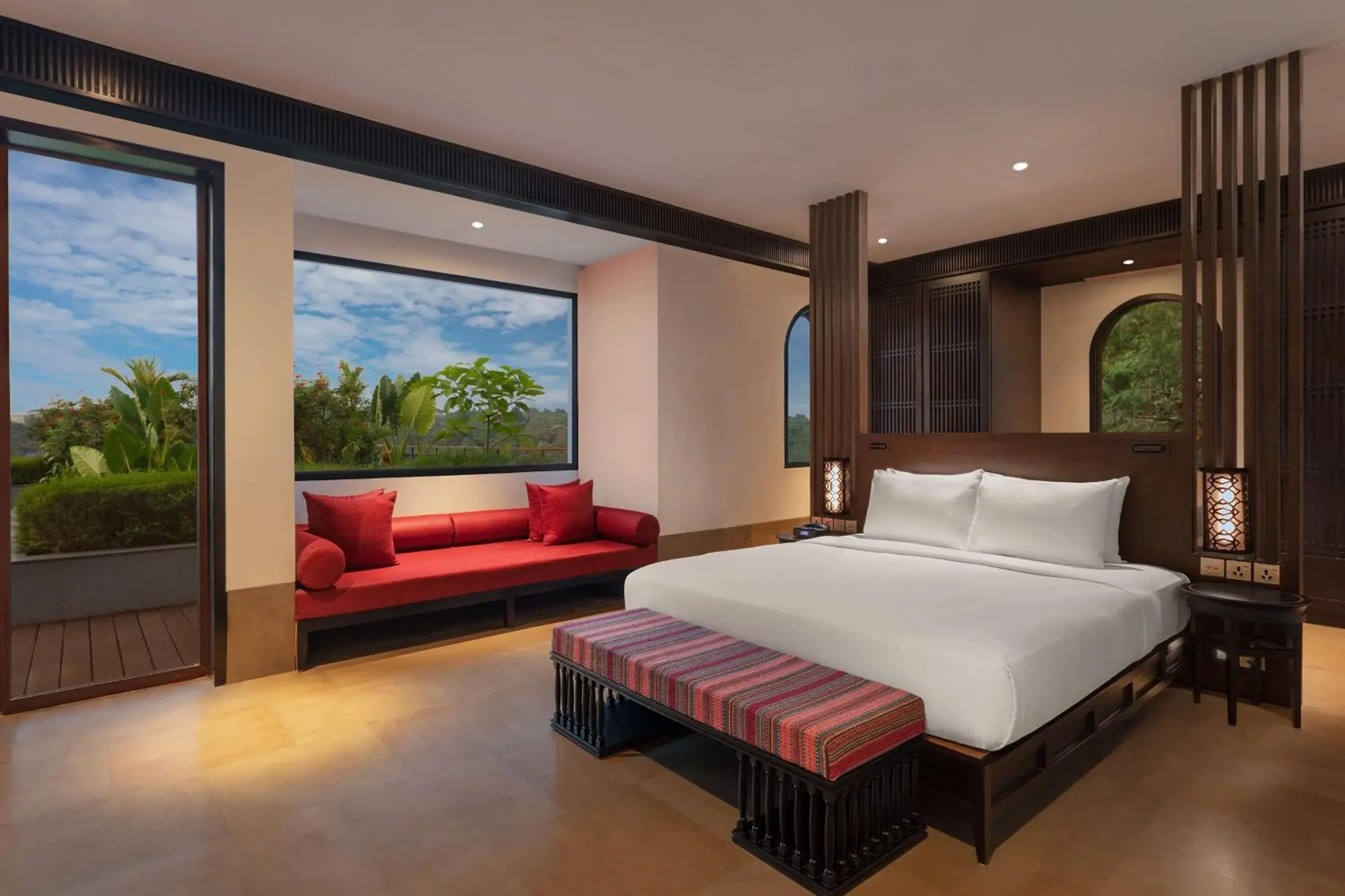 Bed in Hilton Goa Resort
