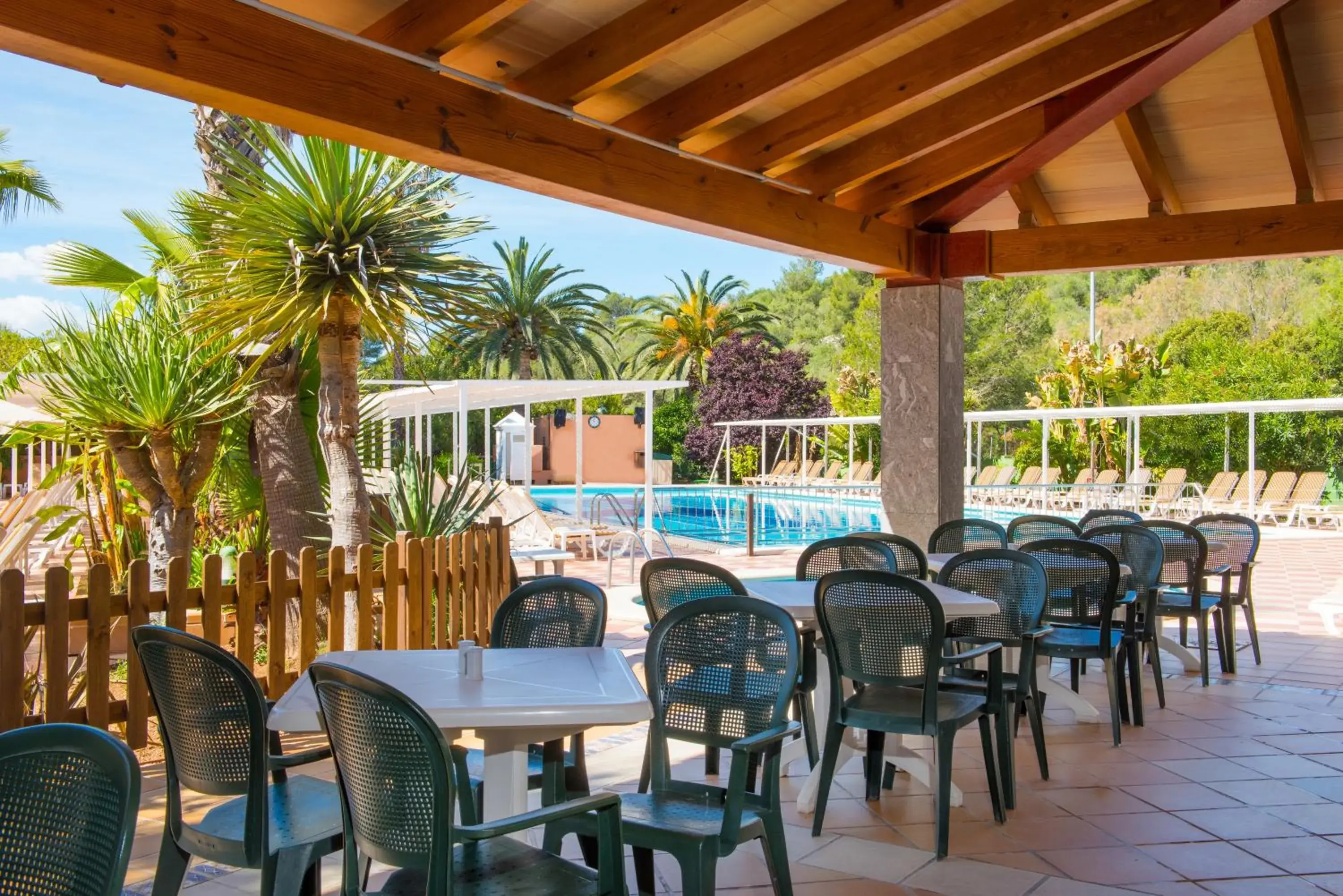 Restaurant/Places to Eat in Hotel Cala Romantica Mallorca