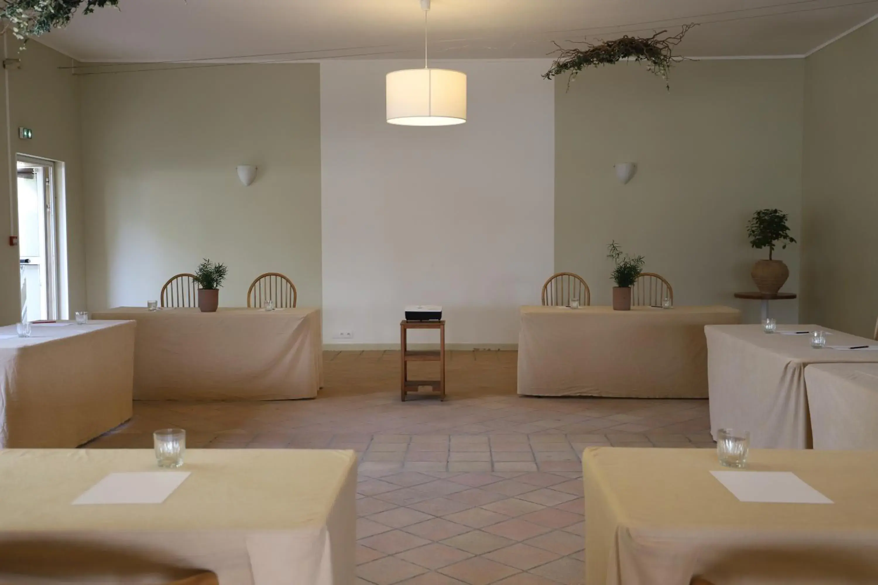 Meeting/conference room, Restaurant/Places to Eat in Domaine Gaogaia