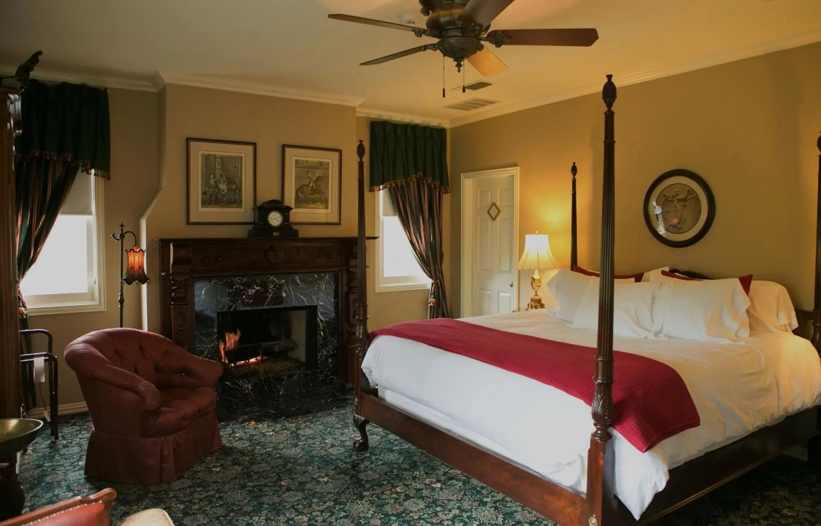 Photo of the whole room in The Sanford House Inn & Spa