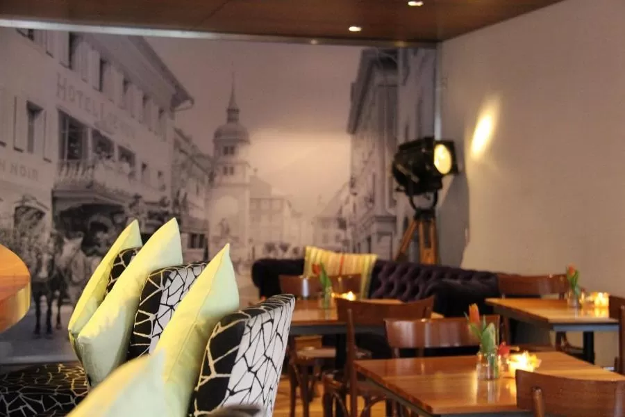 Lounge or bar in Zum Schwarzen Löwen