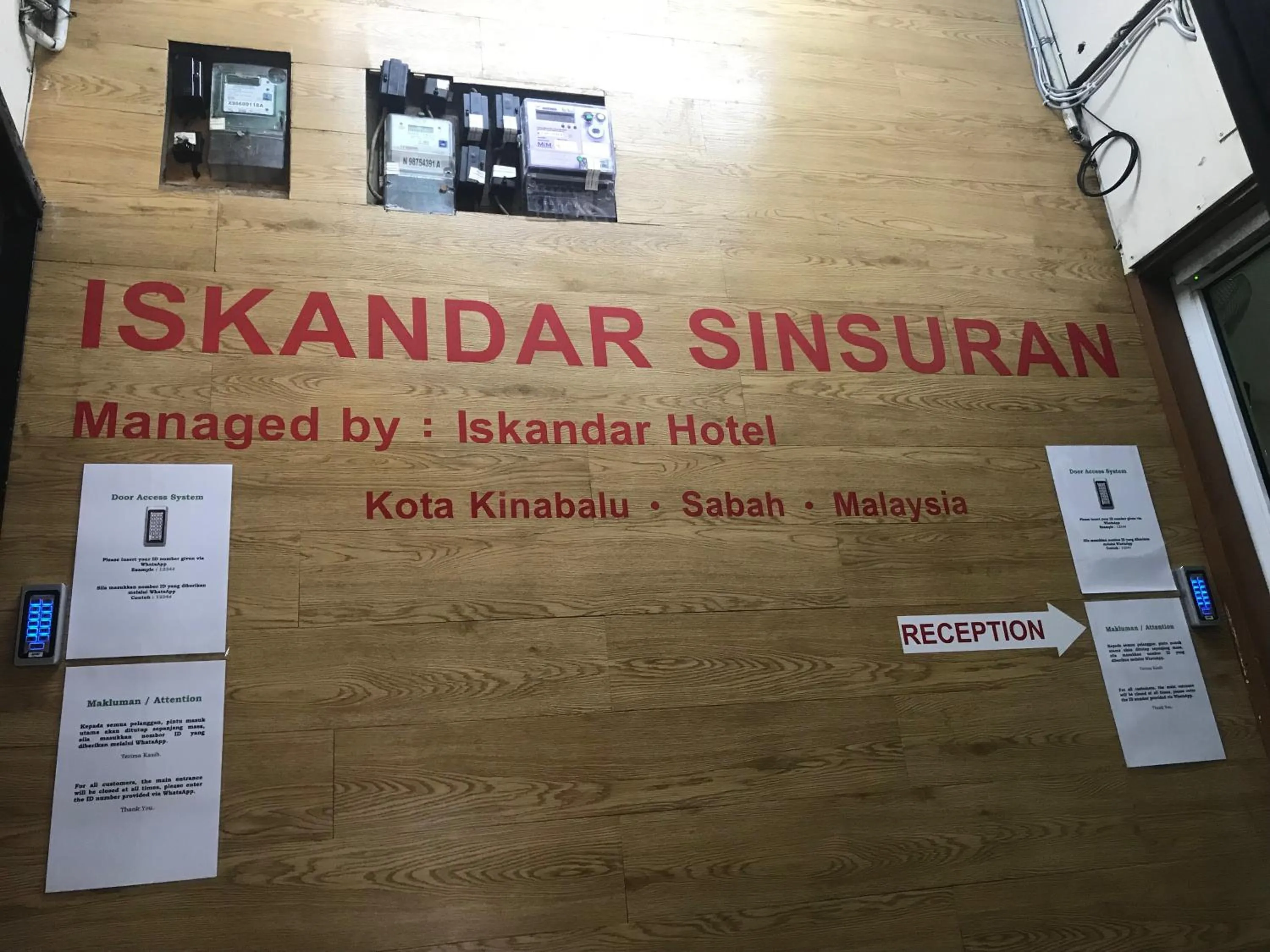 Property Logo/Sign in Iskandar Sinsuran Guesthouse