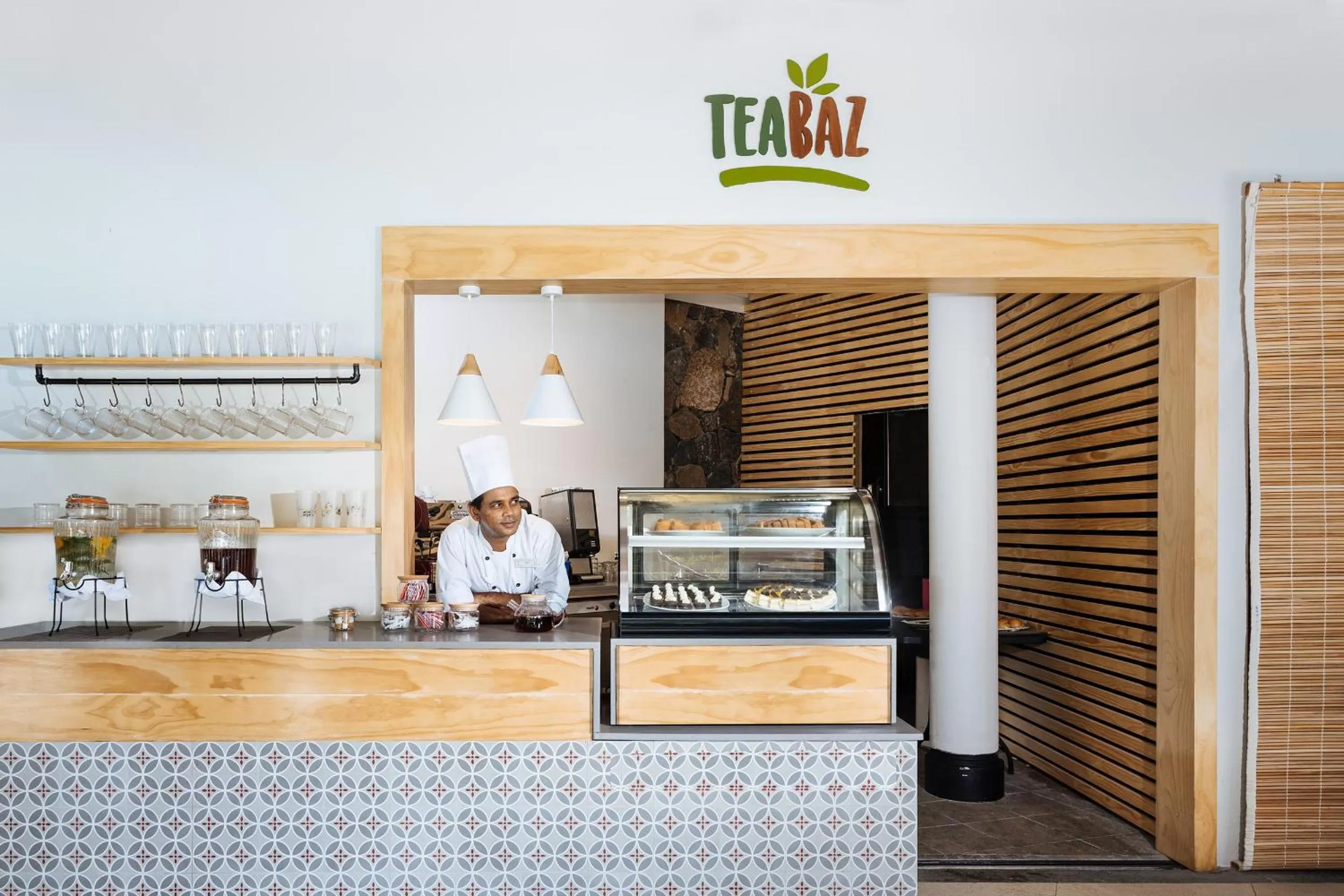 Nightclub / DJ in Lagoon Attitude (Adults Only)