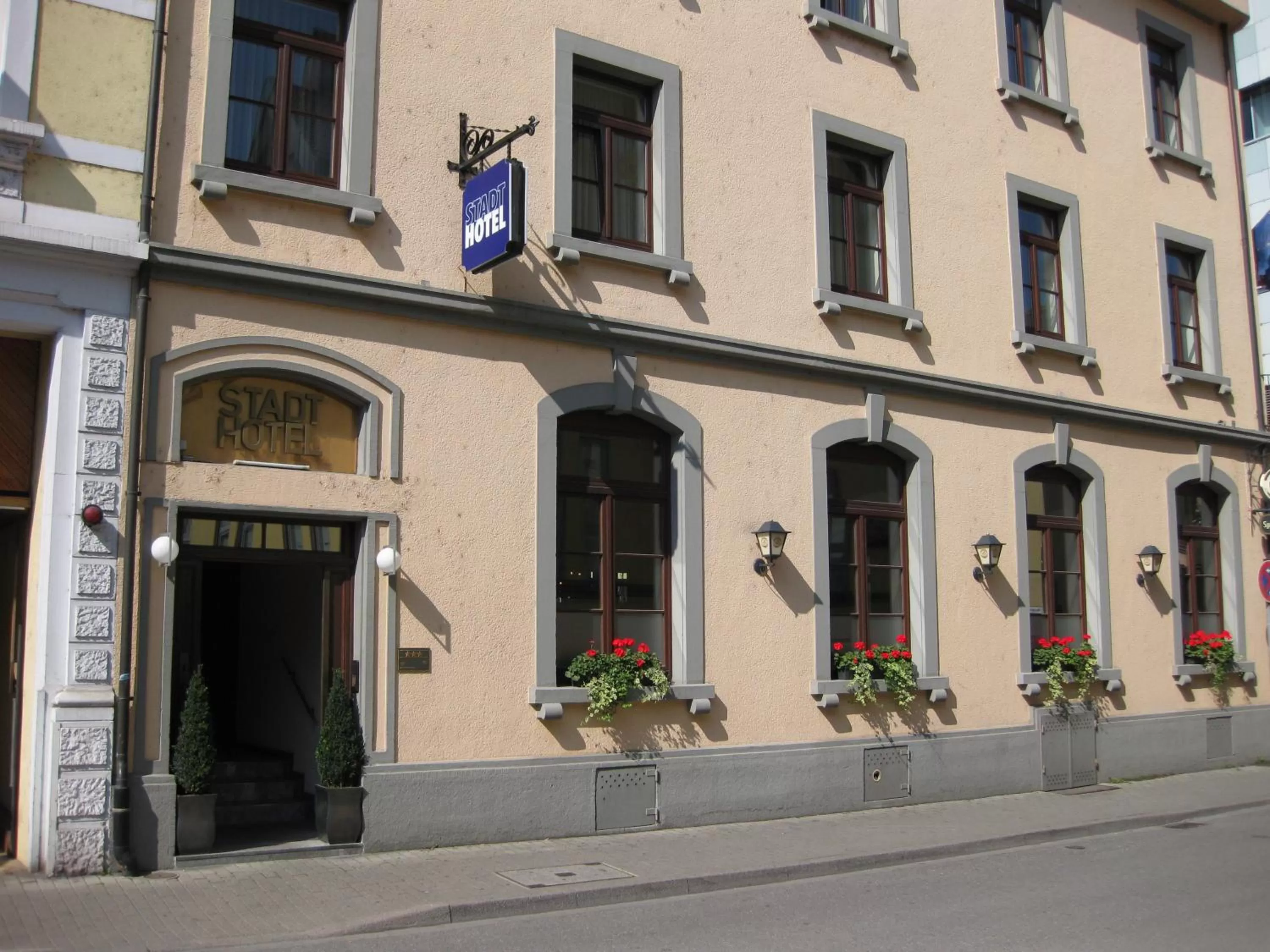 Facade/entrance in Stadthotel
