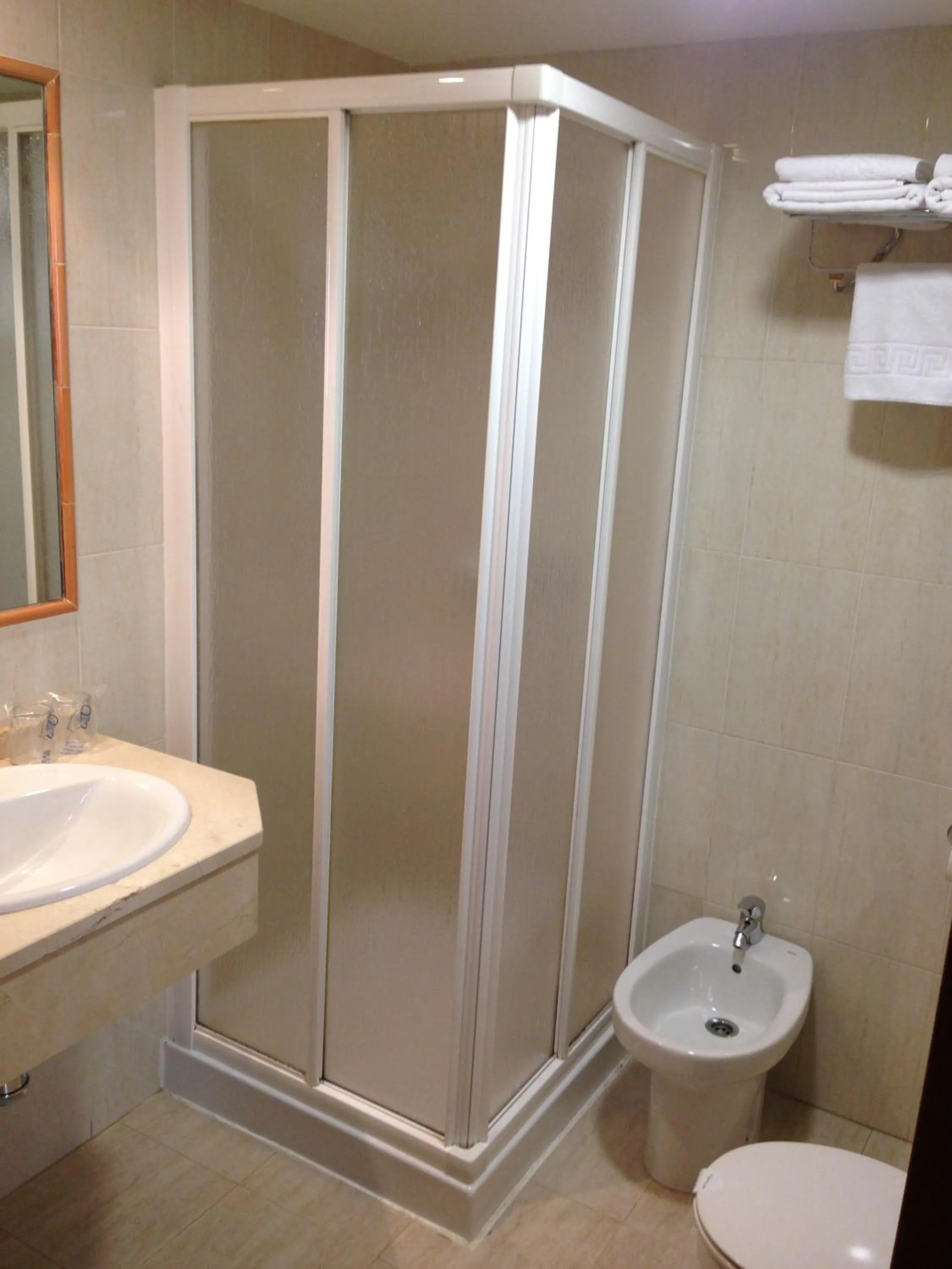 Bathroom in Hotel Los Templarios