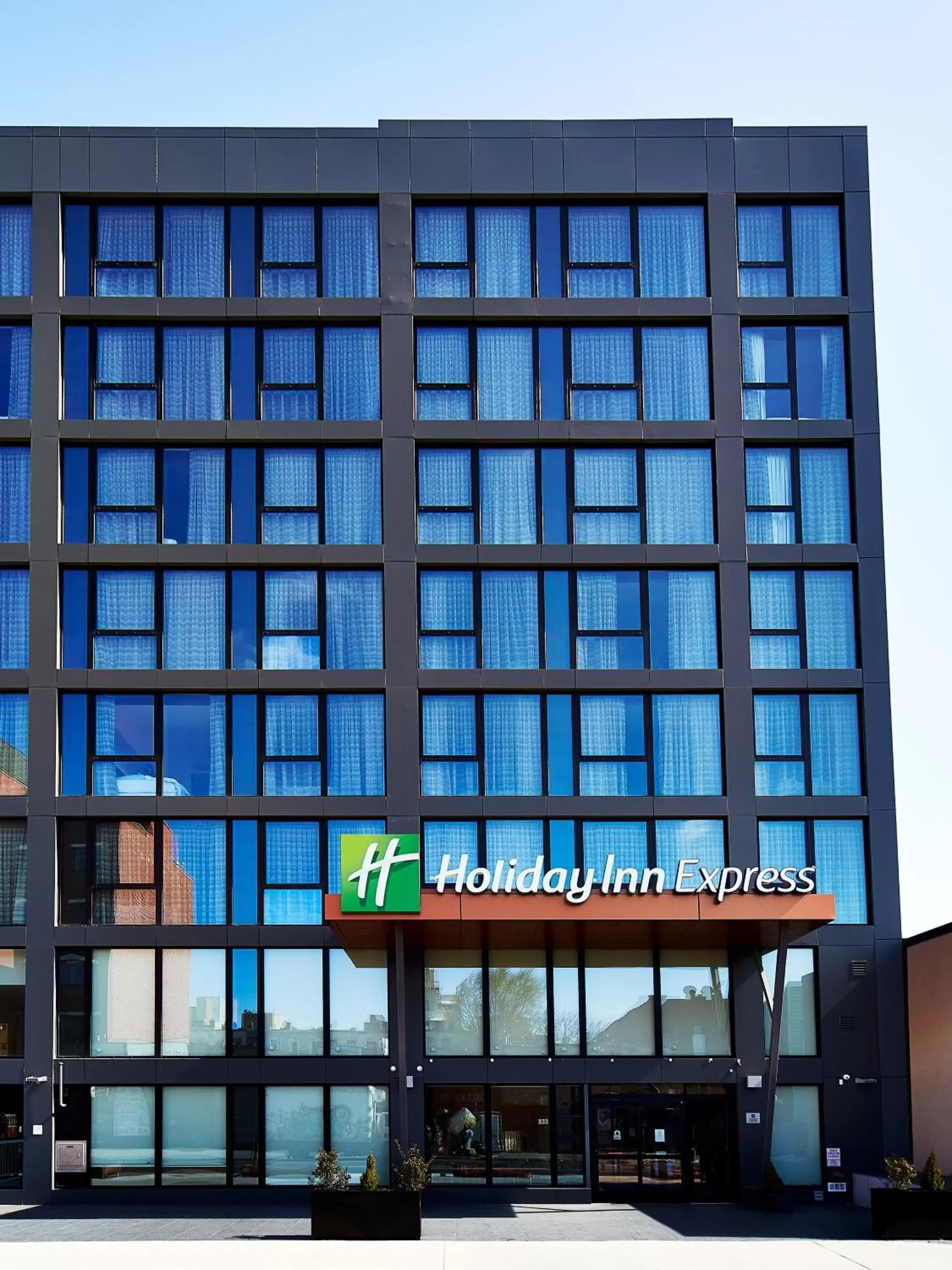 Property Building in Holiday Inn Express - NYC Brooklyn - Sunset Park, an IHG Hotel