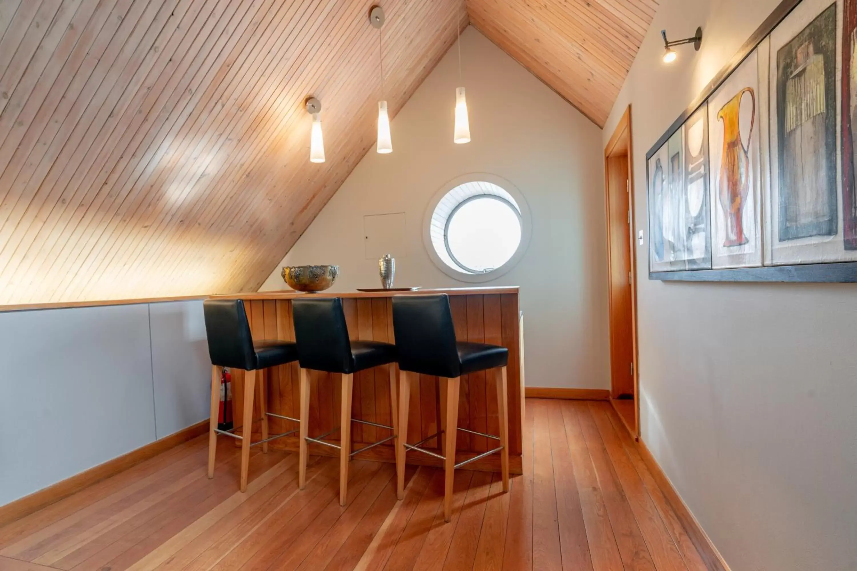 Lounge or bar in The Clarence Lounge or bar in The Clarence