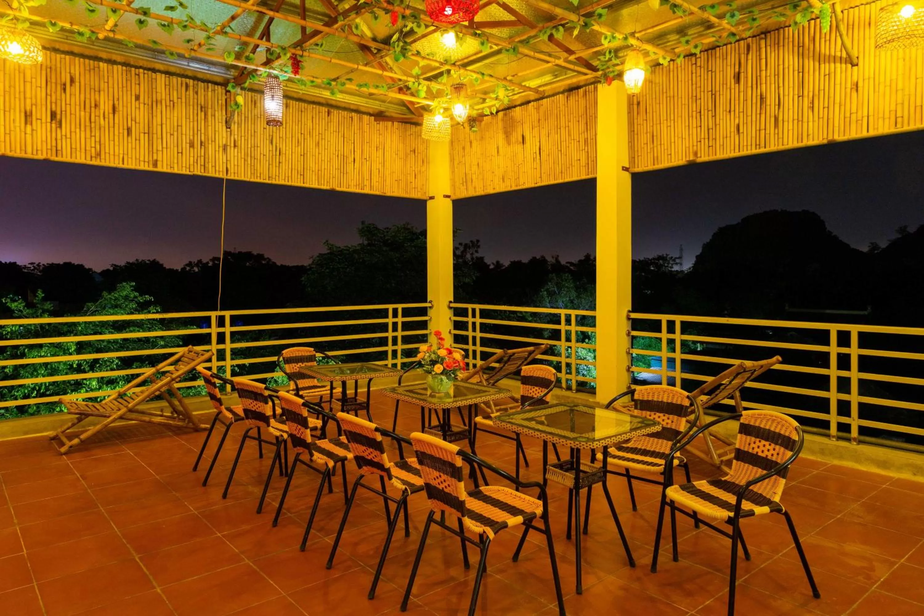 Hang Mua Central Homestay