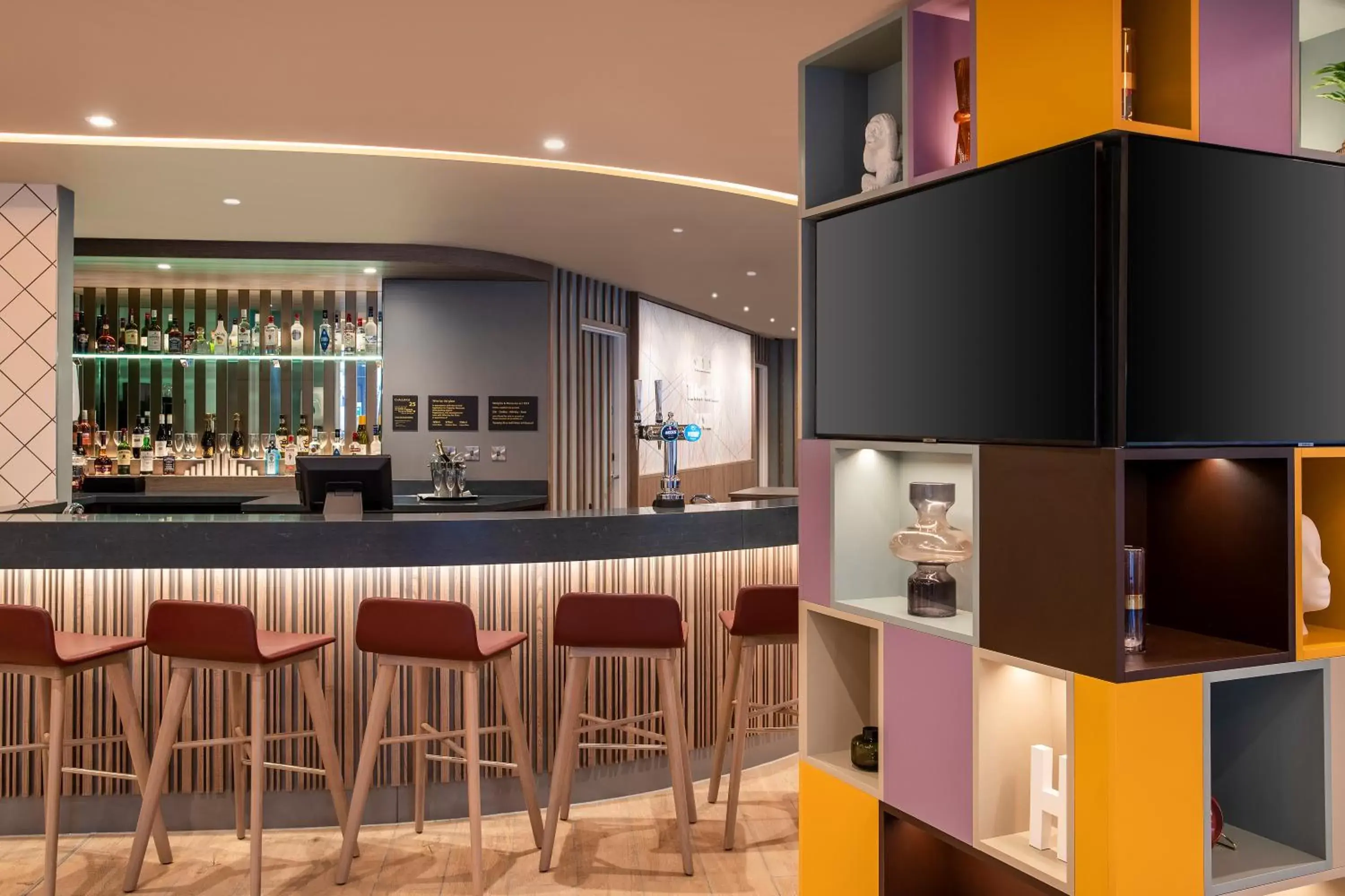 Lounge or bar, Lounge/Bar in Hampton By Hilton Bath City
