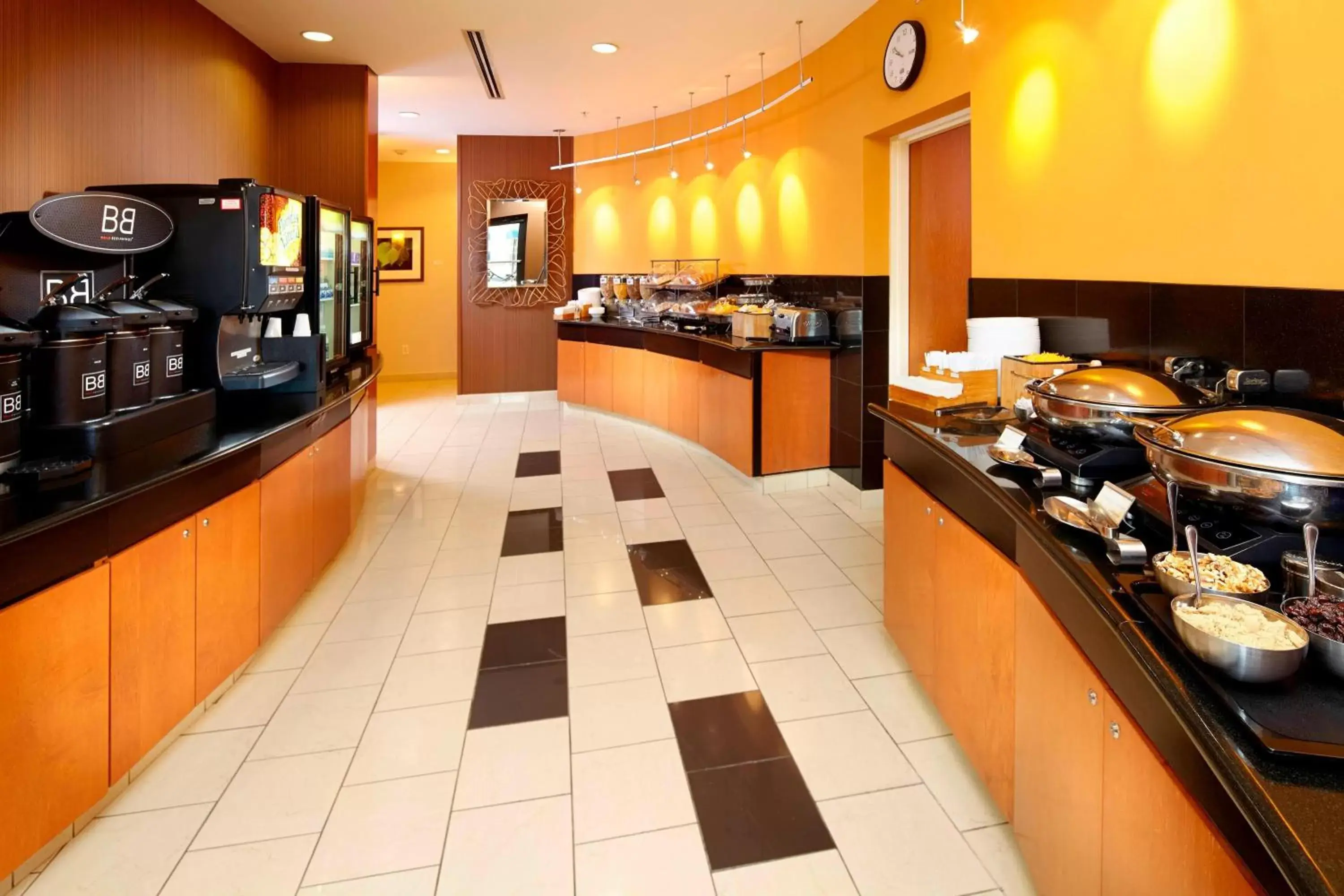 Breakfast, Restaurant/Places to Eat in Fairfield Inn & Suites Pittsburgh Neville Island