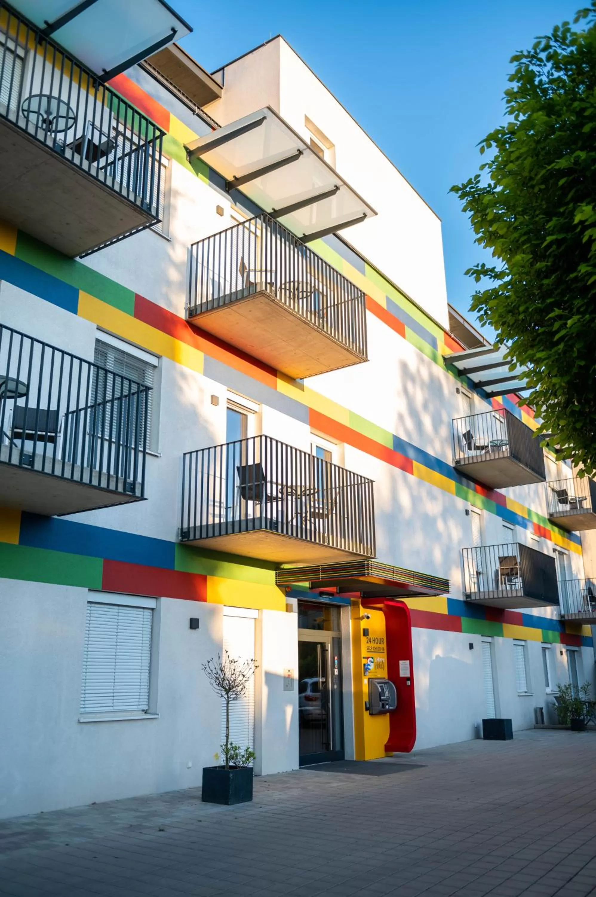 Property building in SHOME Hotel Graz I Self-Check-In I Free Parking