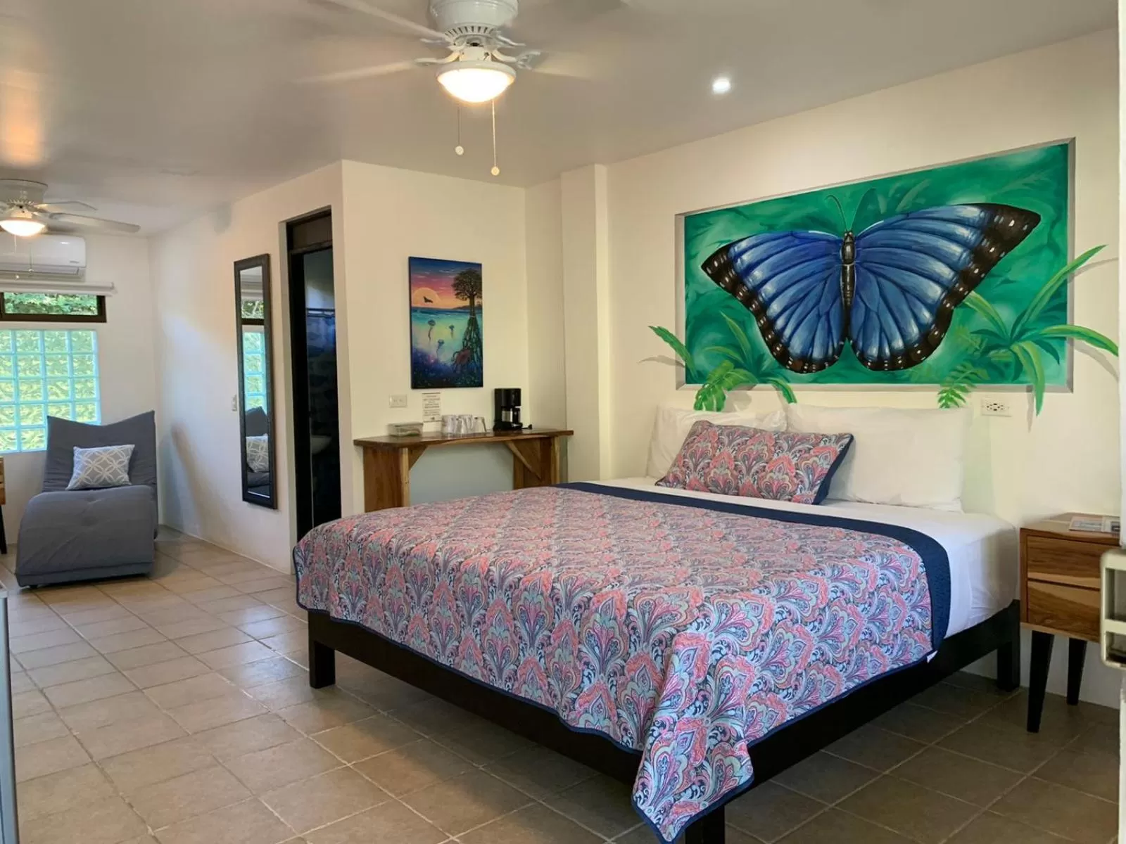 Bed in La Sirena Playa Jacó