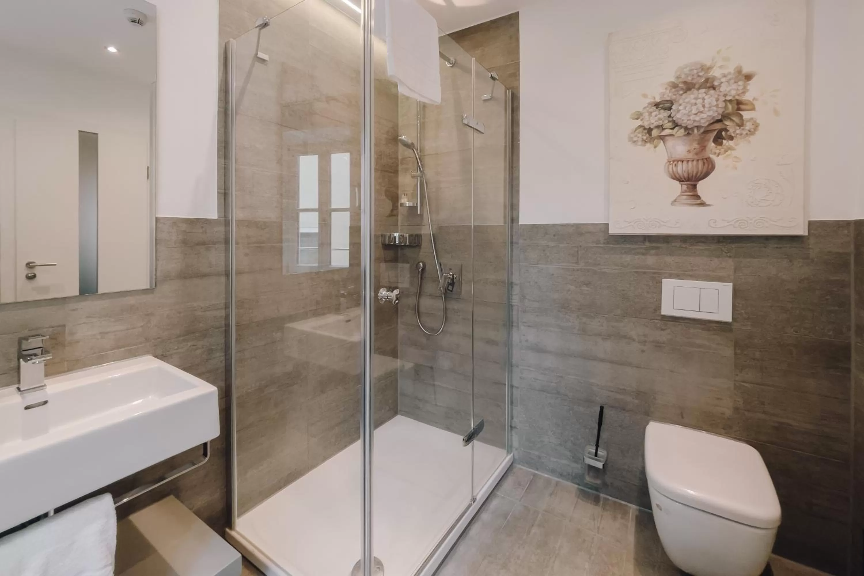 Little 7 - Boutique Hotel