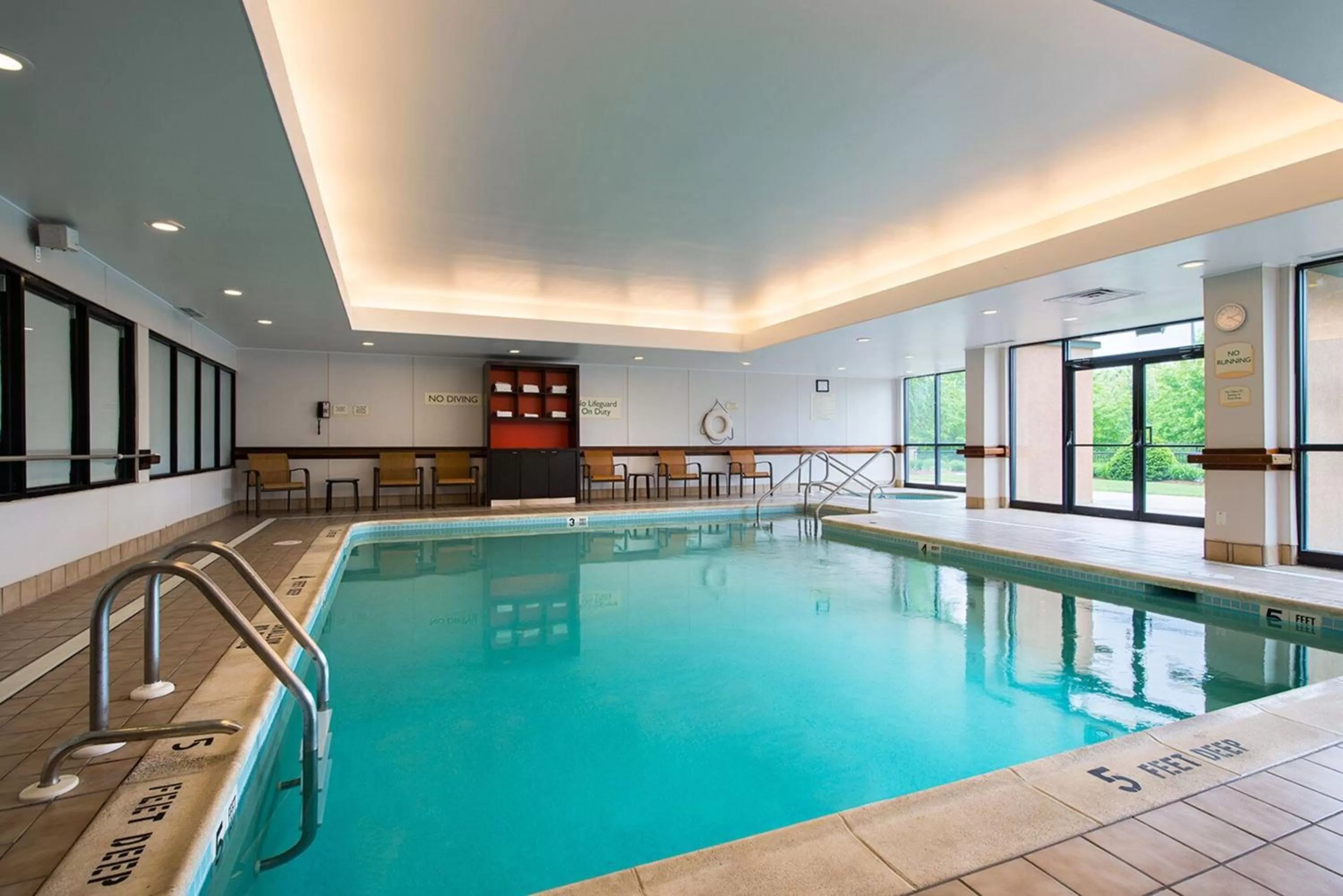 Swimming pool in Courtyard by Marriott Scranton Montage Mountain