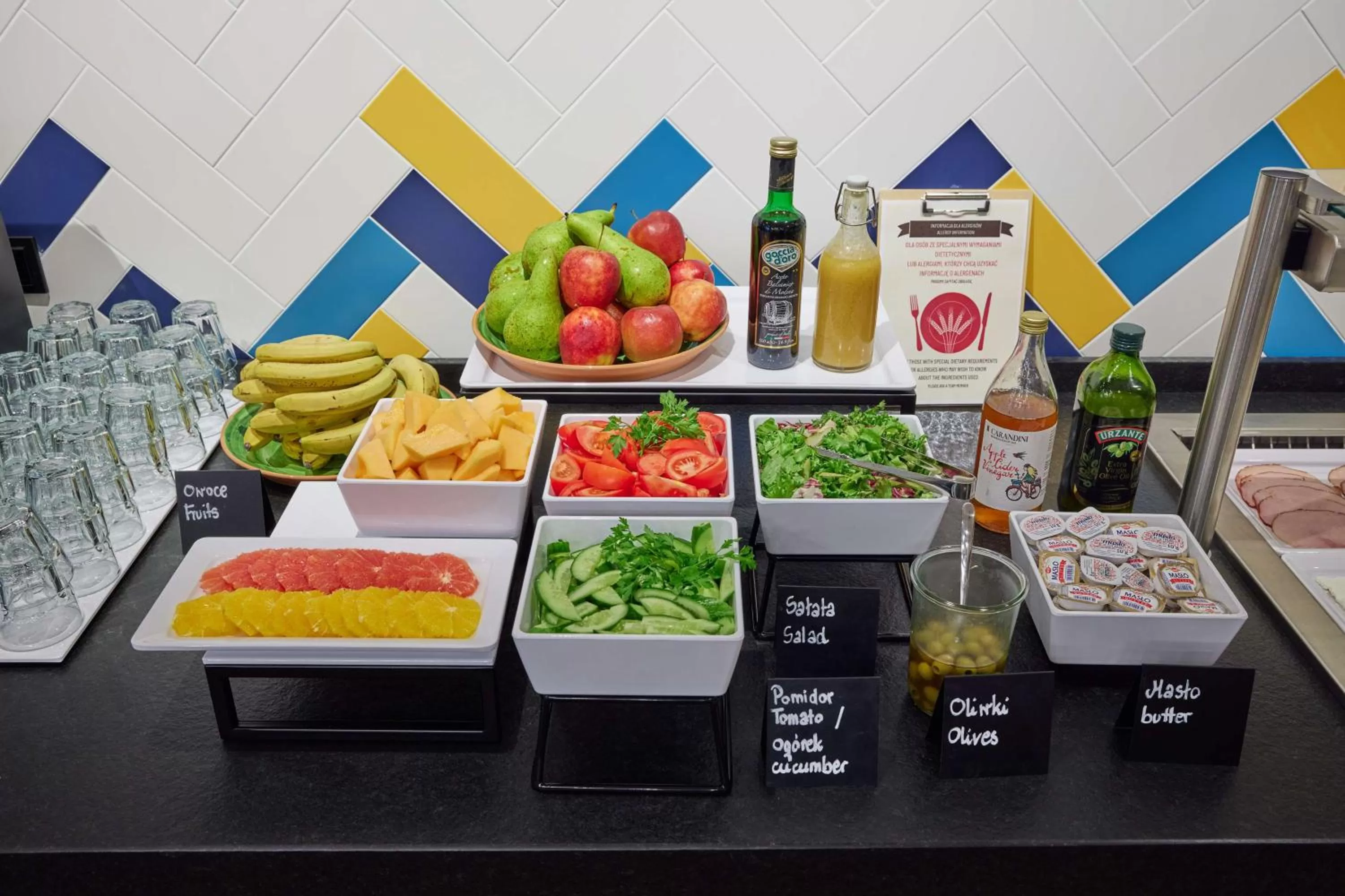 Restaurant/places to eat in Hampton By Hilton Poznan Swarzedz