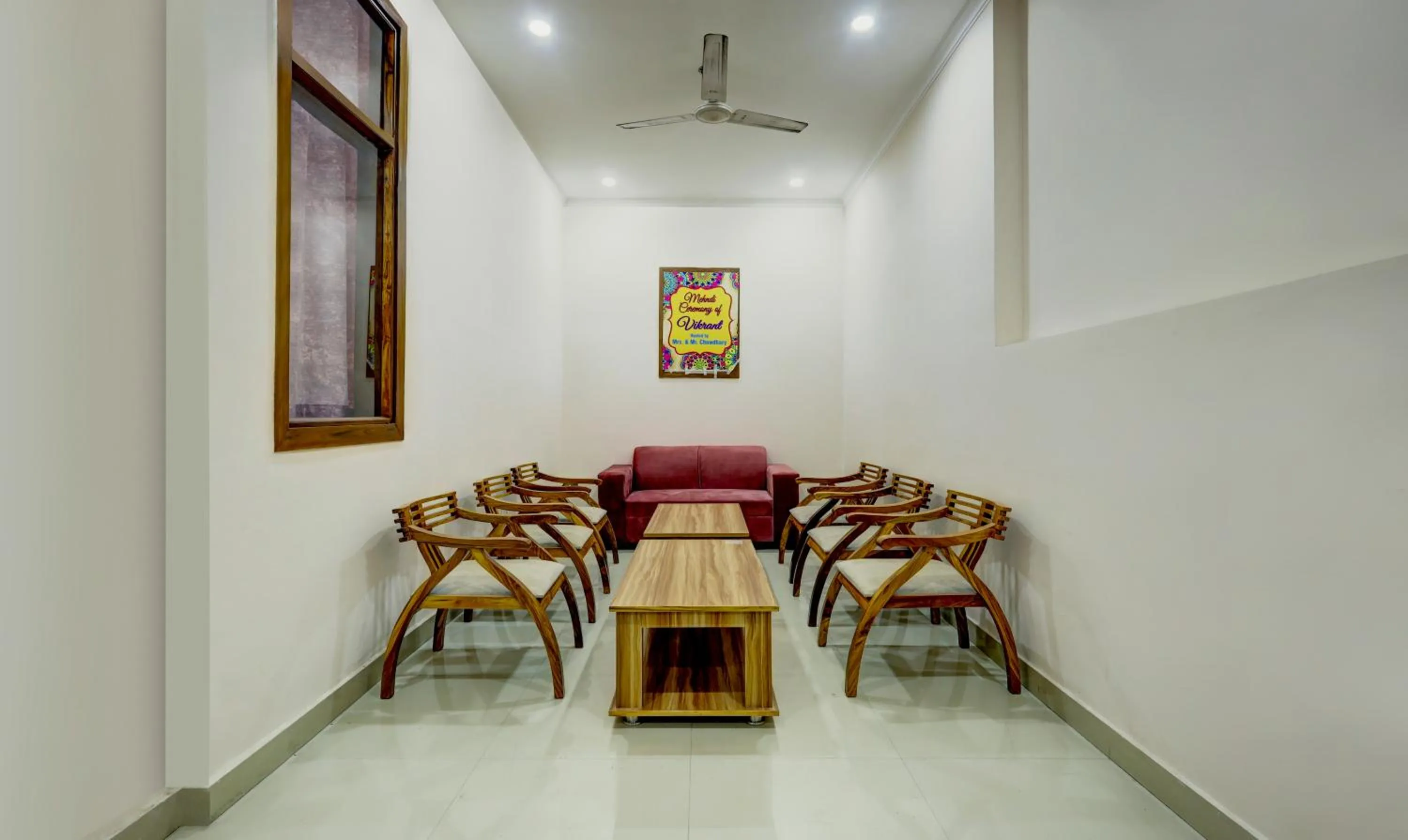 Seating area in Treebo Primeone