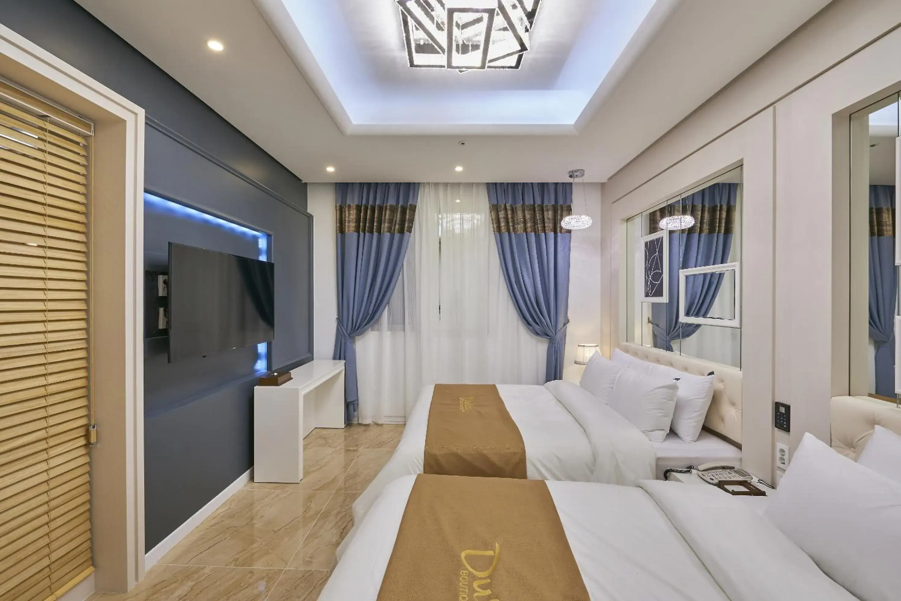 Photo of the whole room in Dubai Hotel (Korea Quality)