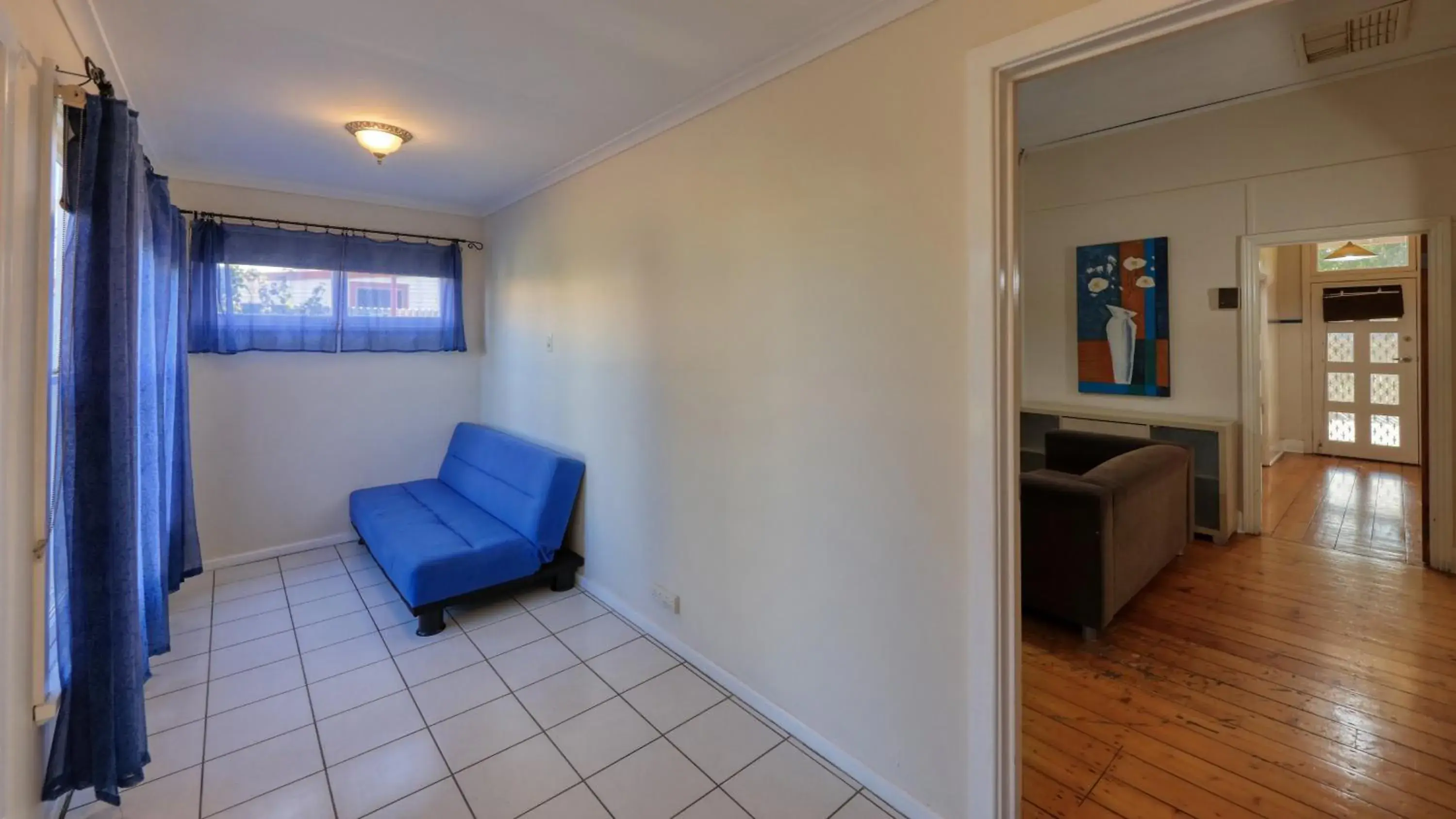 Seating area in Charles Rasp Motor Inn & Cottages